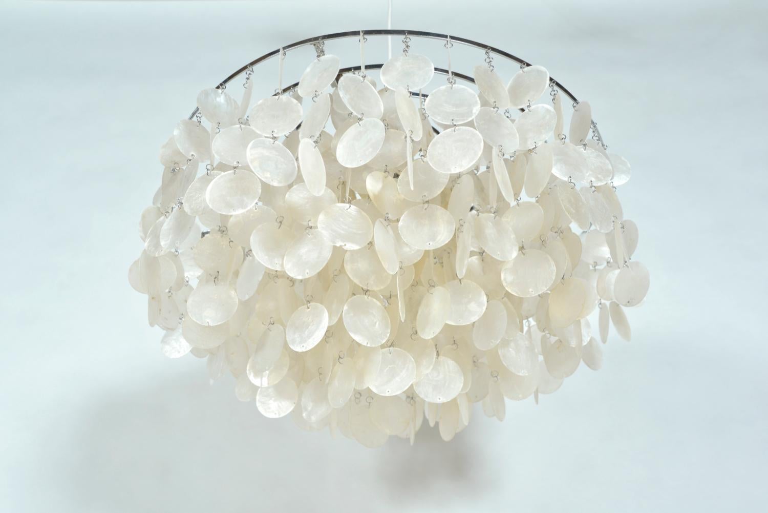 Mediados de siglo FUN 10DM Light Verner Panton Shell Chandelier Pendant for J. Luber Ag en Bueno estado para la venta en Sherborne, Dorset