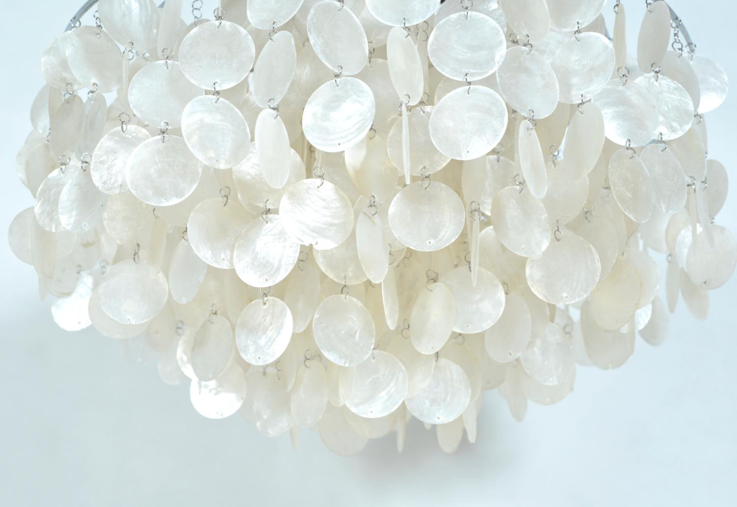 Mediados de siglo FUN 10DM Light Verner Panton Shell Chandelier Pendant for J. Luber Ag siglo XX en venta