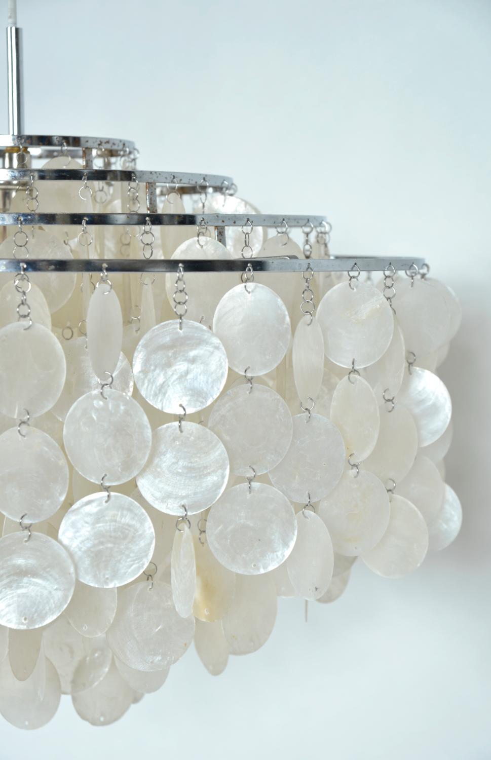 Mediados de siglo FUN 10DM Light Verner Panton Shell Chandelier Pendant for J. Luber Ag en venta 2