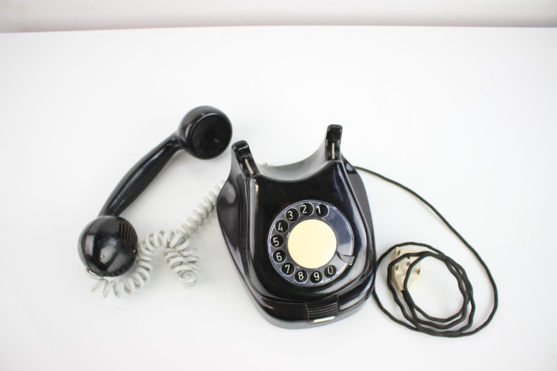 Funktionales Tesla-Telefon aus der Jahrhundertmitte 1960er Jahre, Československo (Mitte des 20. Jahrhunderts) im Angebot