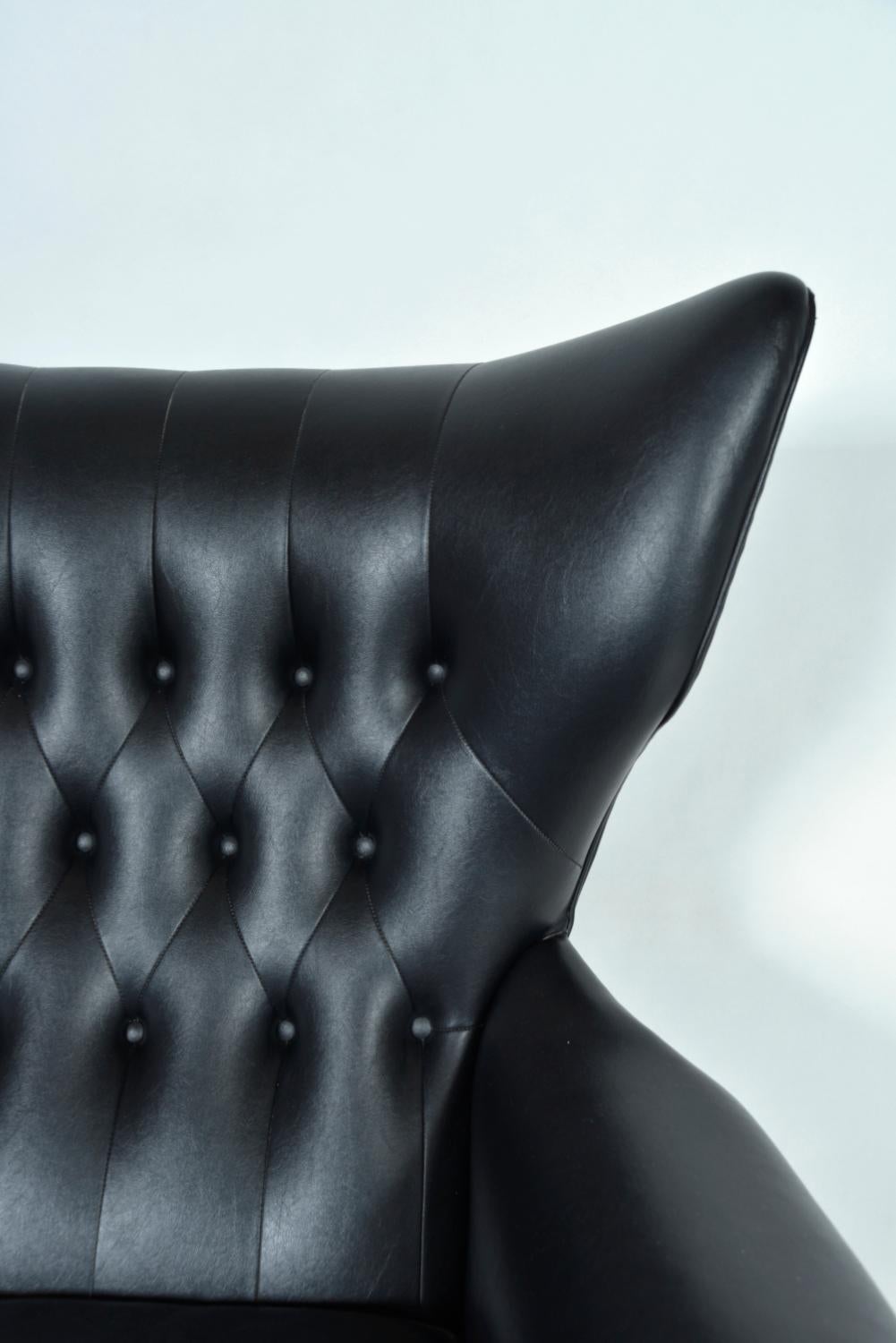 Midcentury G Plan E.Gomme 6250 'Blofeld' Swivel Tilt Lounge Armchair UK 1960 For Sale 2