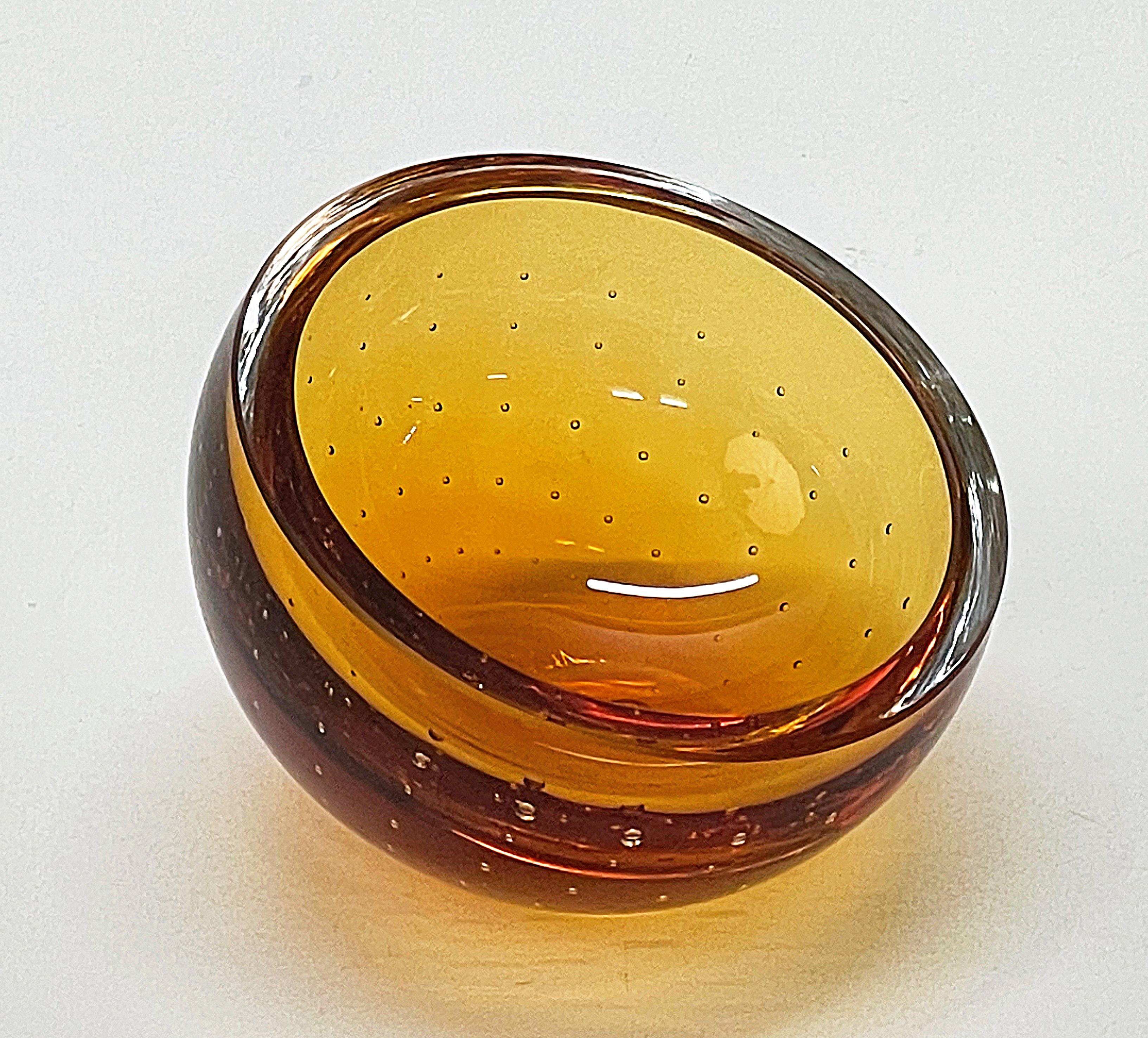 Bol décoratif bullicante en verre de Murano ambré Galliano Ferro du milieu du siècle, années 1960 en vente 3
