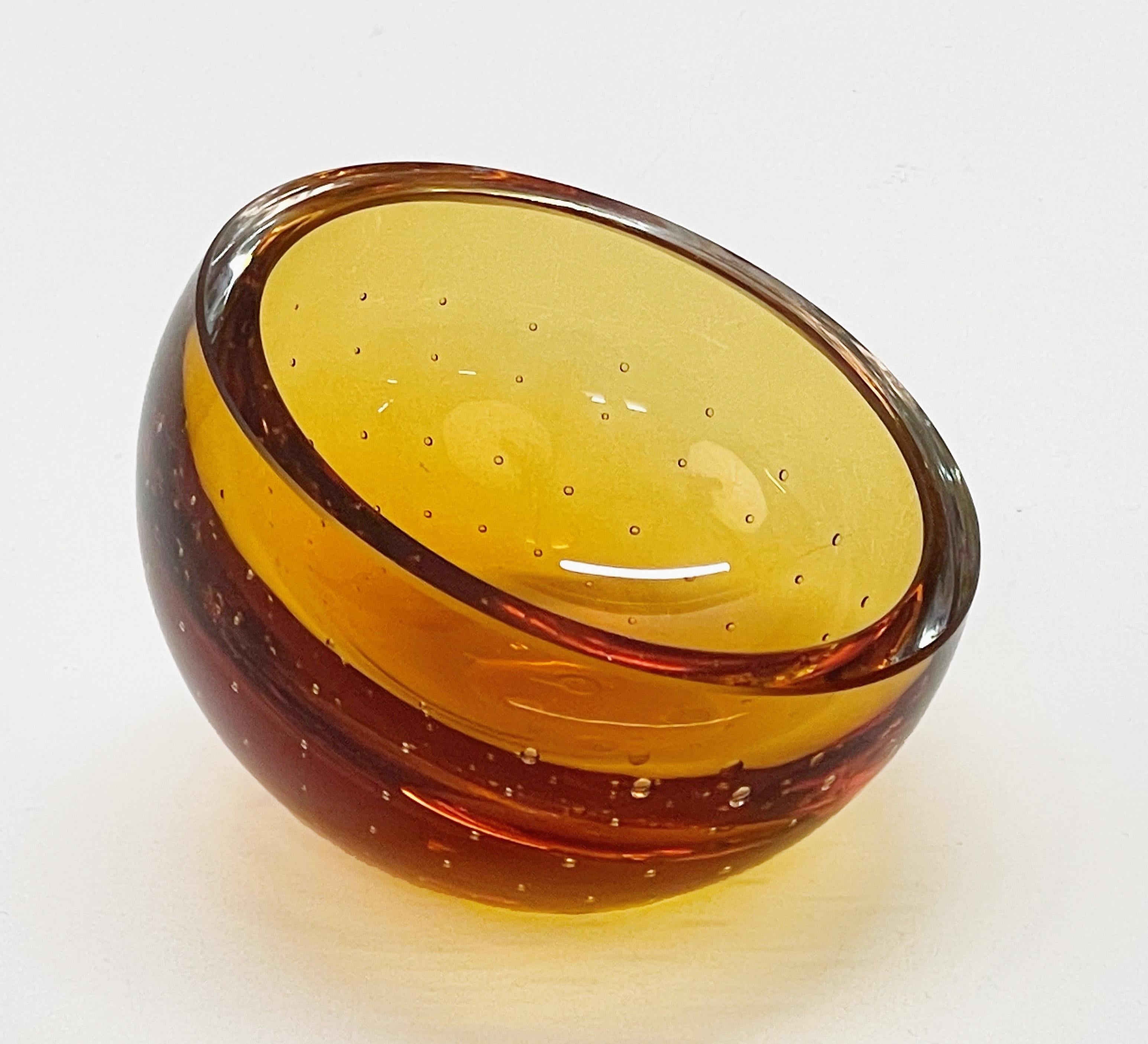 Mid-Century Galliano Ferro Amber Murano Glass Bullicante Decorative Bowl, 1960s For Sale 8