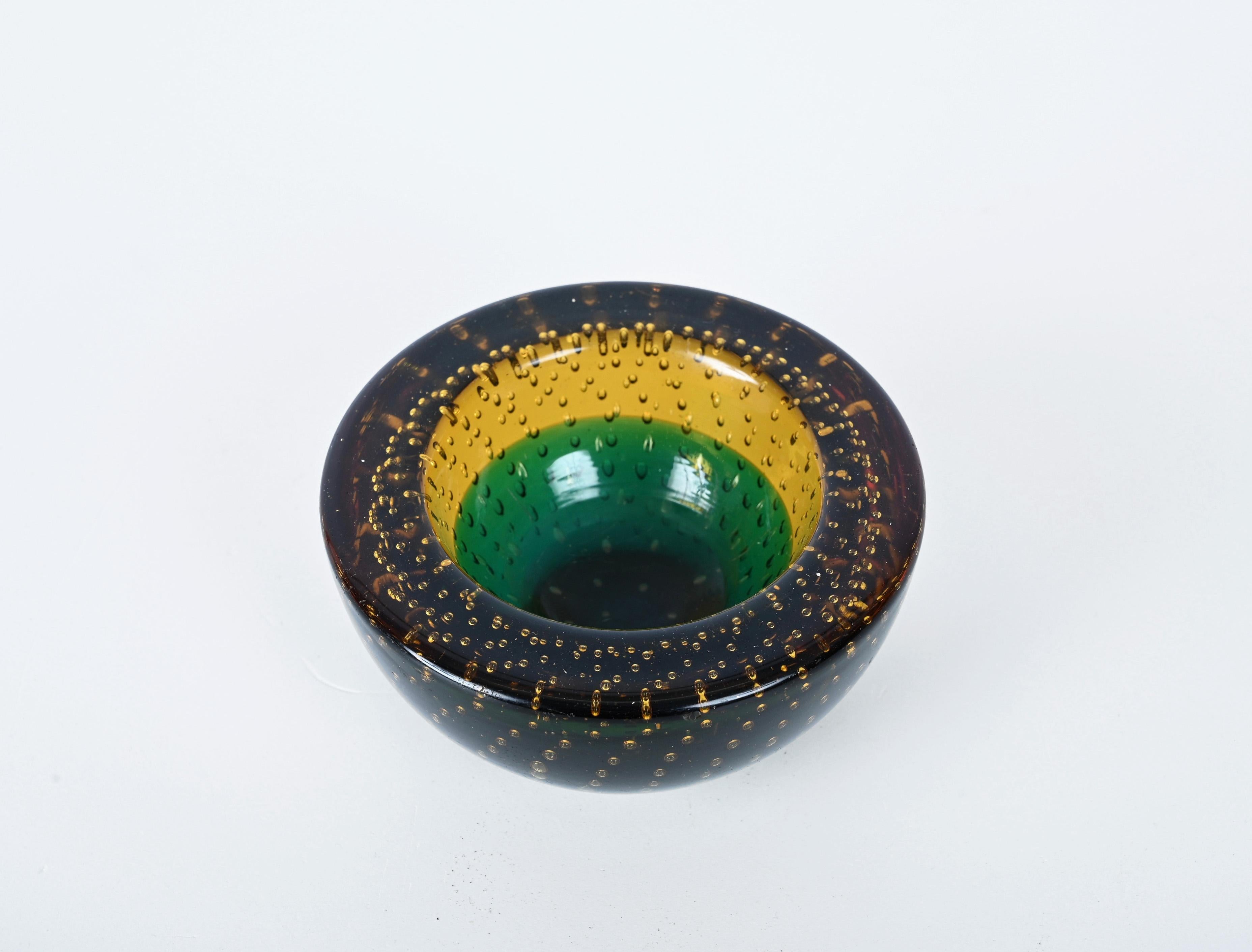 Blown Glass Mid-Century Galliano Ferro Multicolor Murano Art Glass Bullicante Bowl, 1960s