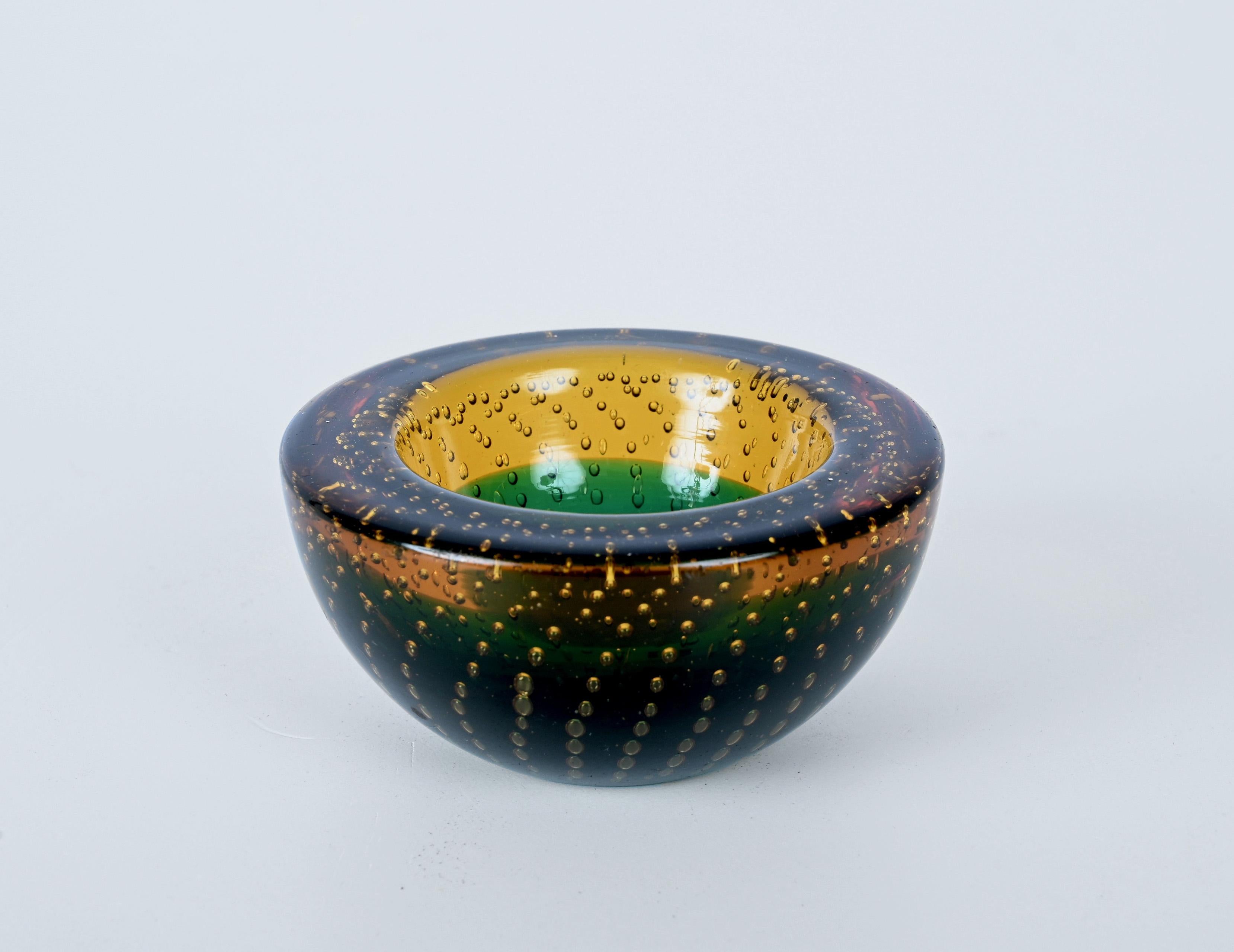 Mid-Century Galliano Ferro Multicolor Murano Art Glass Bullicante Bowl, 1960s 2