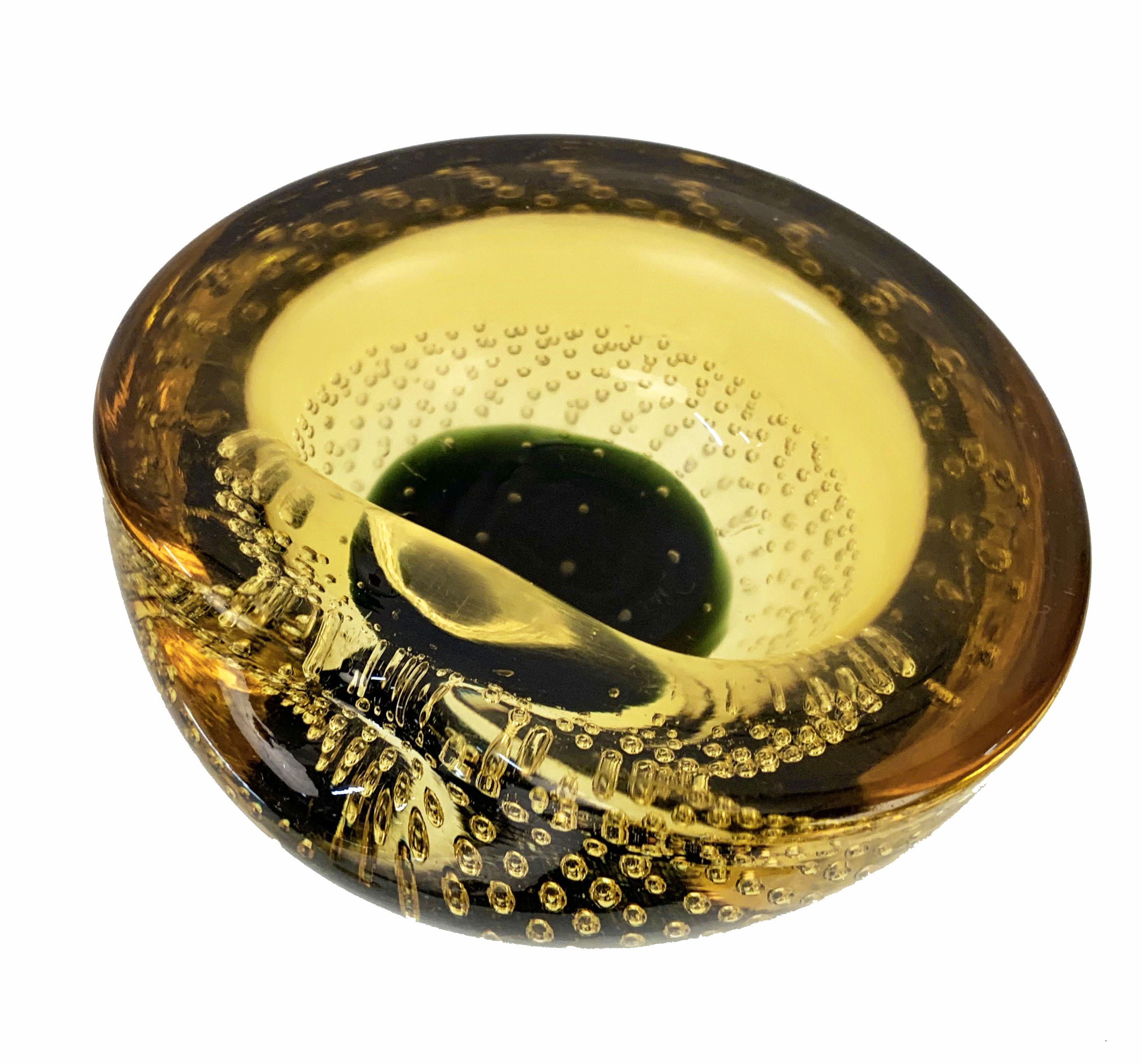 Midcentury Galliano Ferro Yellow Murano Glass Bullicante Decorative Bowl, 1960s 1