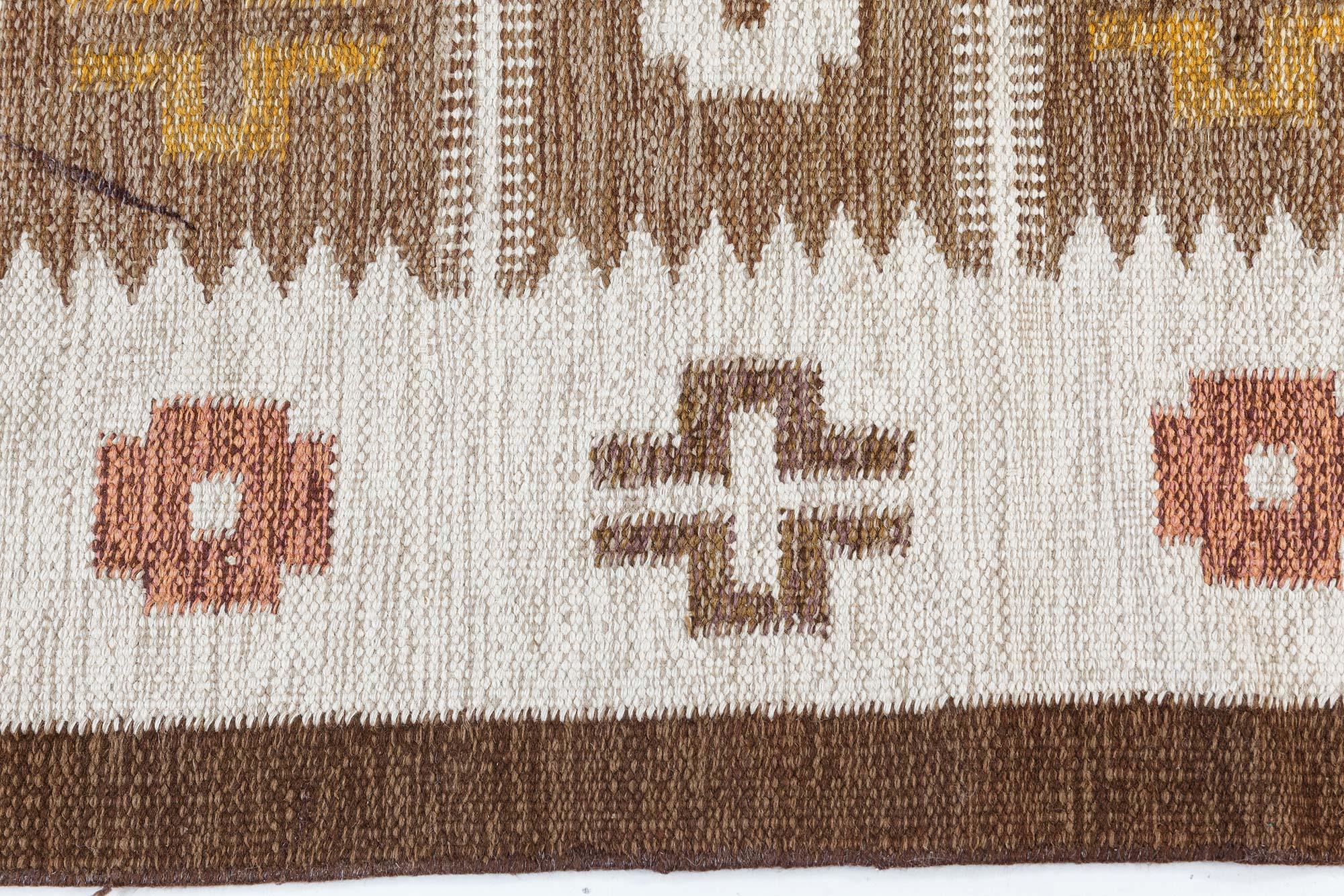 Geometrischer skandinavischer handgefertigter Wollteppich aus der Jahrhundertmitte im Zustand „Gut“ im Angebot in New York, NY