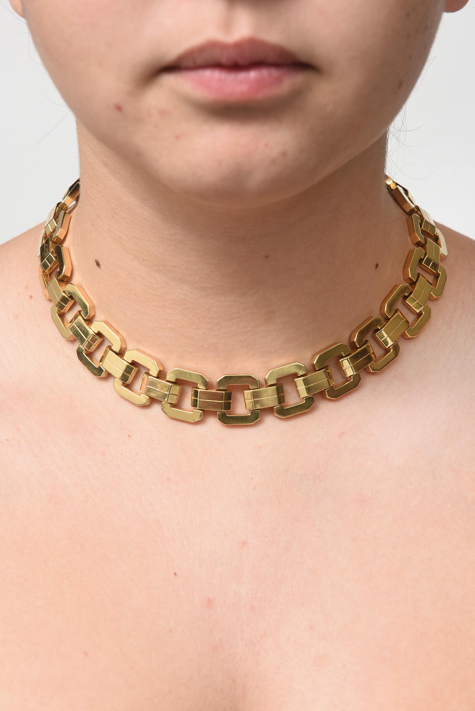 Midcentury Geometric Square Link and Double Bar Gold Necklace For Sale 3