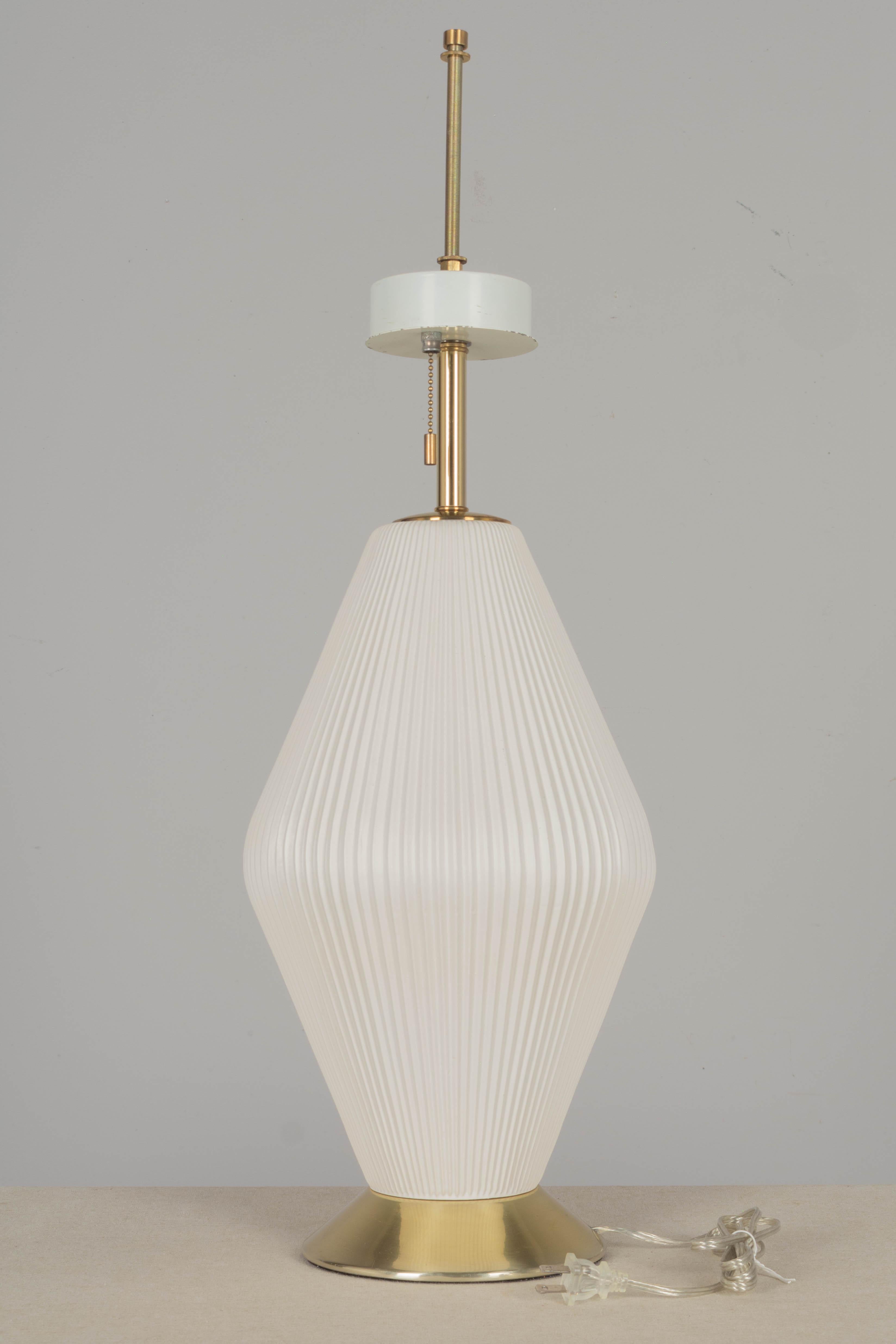 Mid-Century Modern Midcentury Gerald Thurston Lightolier Ceramic Lamp