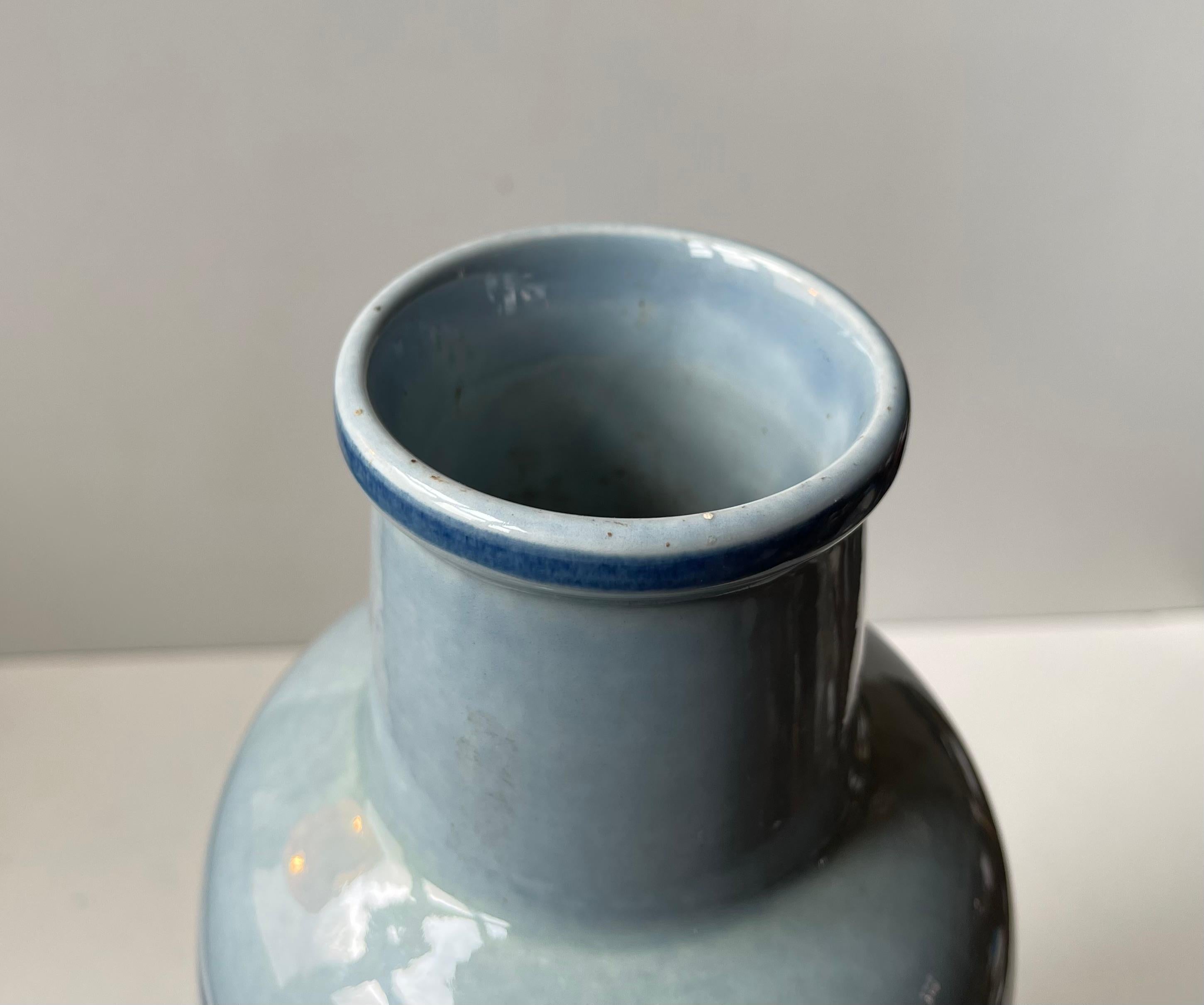 Gerd Hiort Petersen Blaue Keramik-Bodenvase aus der Jahrhundertmitte für Søholm, 1970er Jahre im Angebot 1
