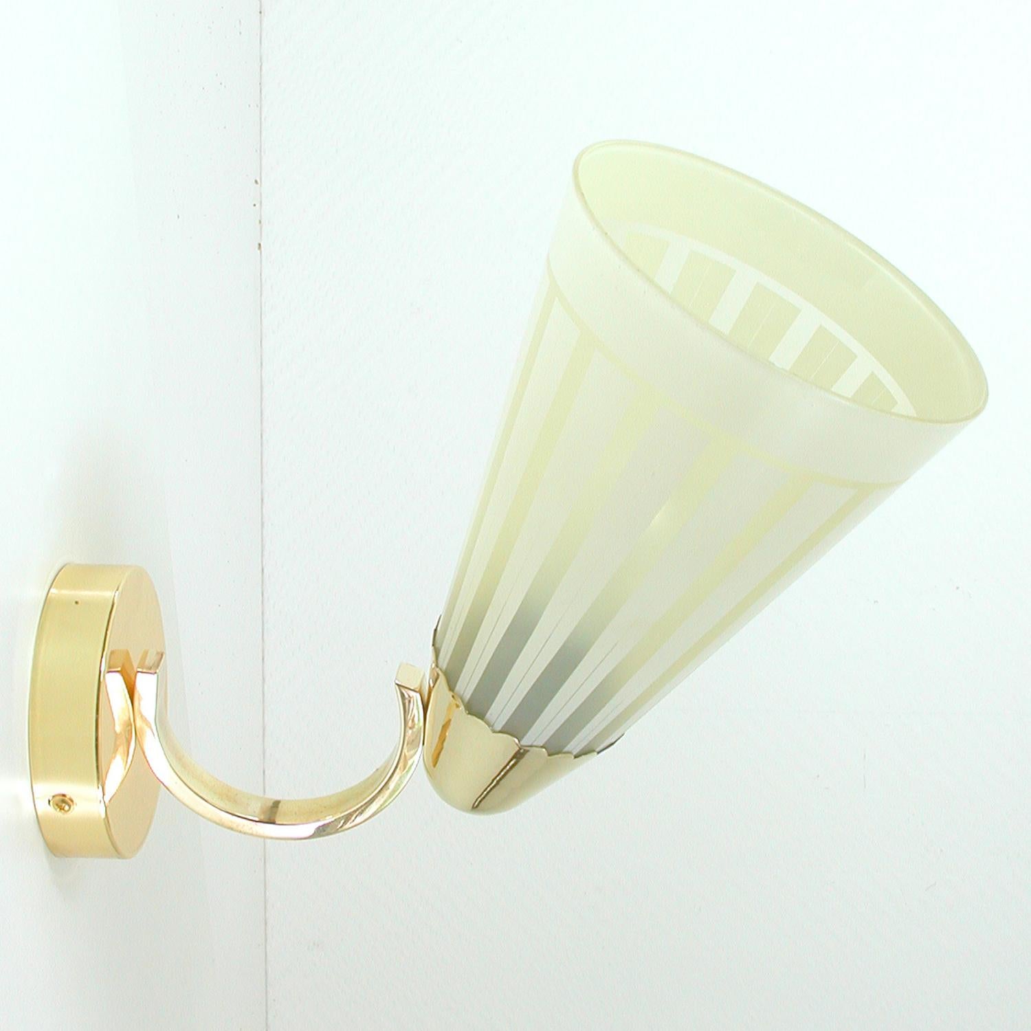 Polished Midcentury German Brass and Glass Wall Light Sconce 1950s For Sale