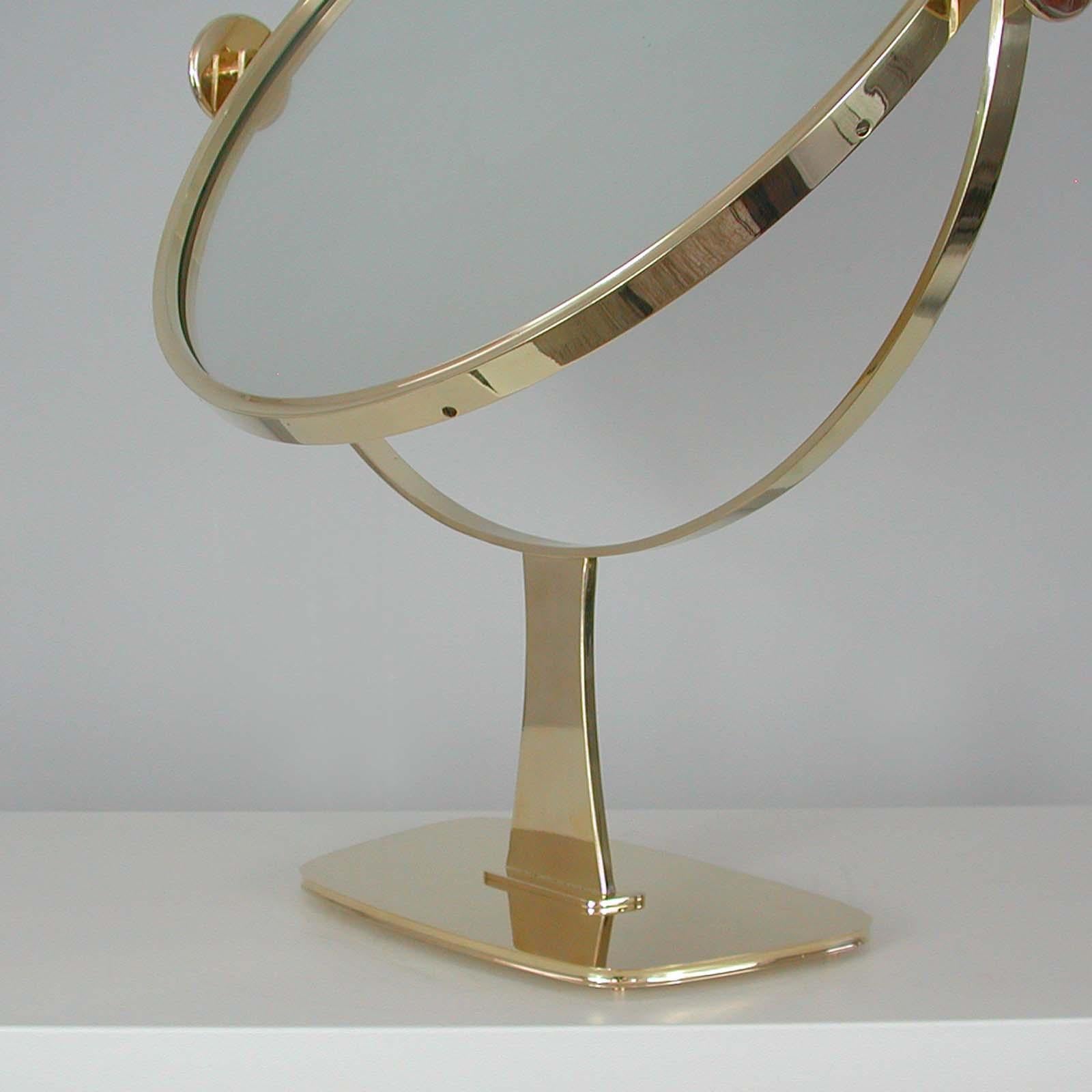 Midcentury German Brass Table Mirror by Vereinigte Werkstätten München, 1960s For Sale 4