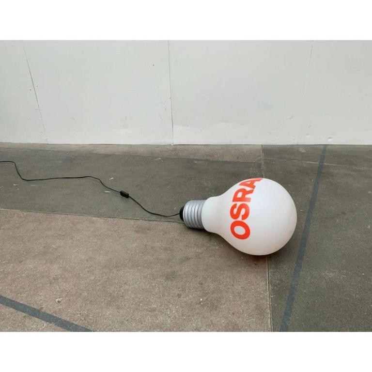 Lámpara de pie alemana de mediados de siglo con bombillas publicitarias al estilo de Ingo Maurer, años 60 en venta 3