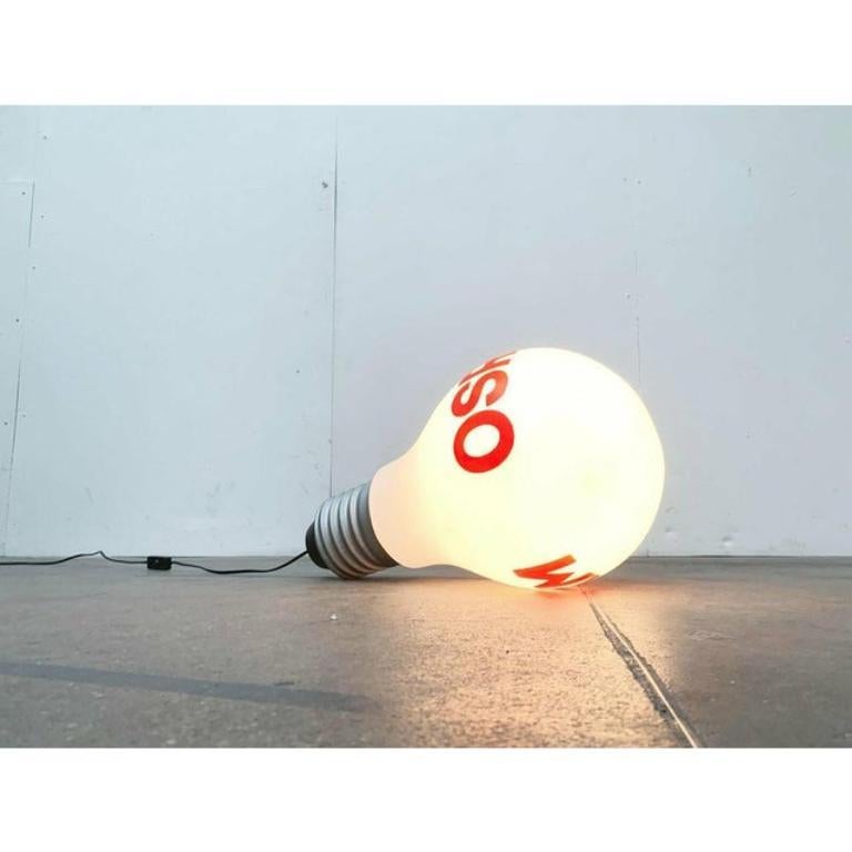 Lámpara de pie alemana de mediados de siglo con bombillas publicitarias al estilo de Ingo Maurer, años 60 siglo XX en venta