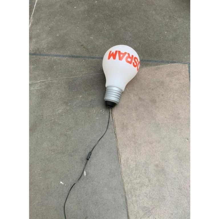 Lámpara de pie alemana de mediados de siglo con bombillas publicitarias al estilo de Ingo Maurer, años 60 Metal en venta