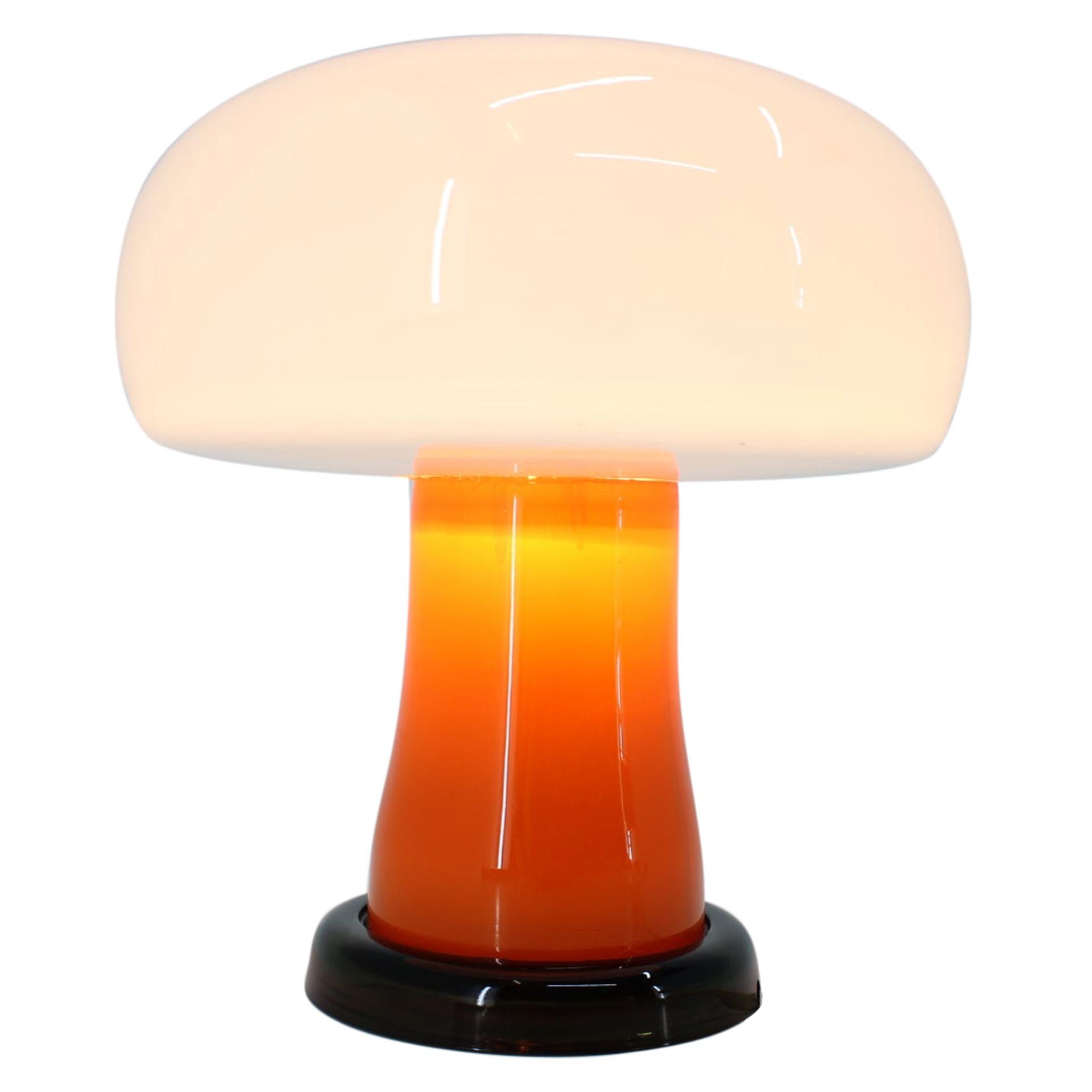 Mid-Century-Tischlampe aus Glas im deutschen Design, 1970er Jahre