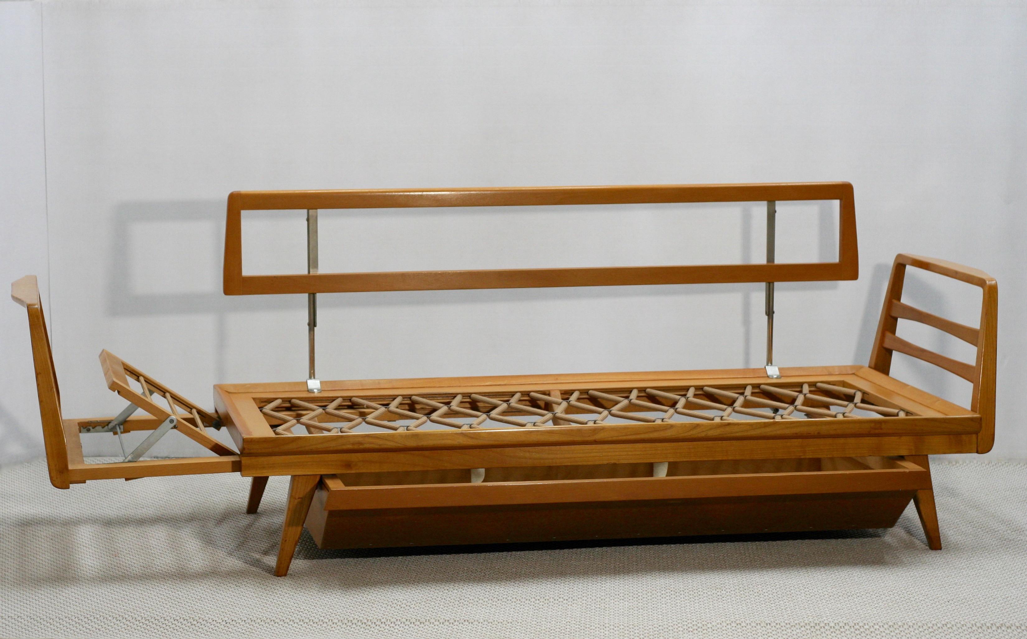Fabric MidCentury German Extendable Beech Wood Daybed Sofa from Knoll Antimott, 1950s For Sale