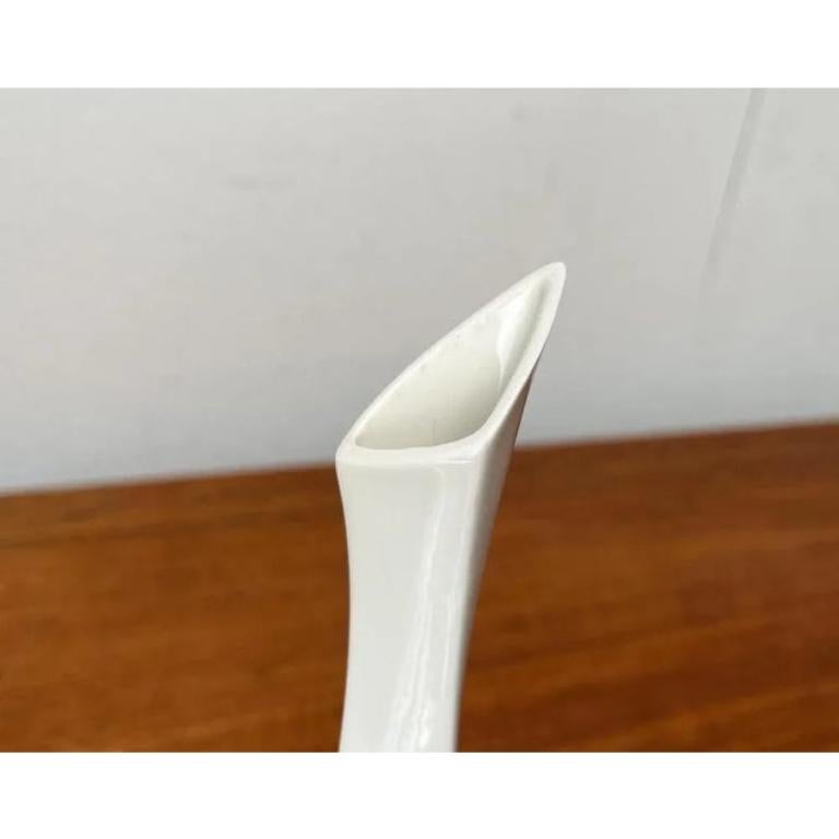 XX secolo Vaso scultoreo bianco tedesco di metà secolo di Peter Müller per Sgrafo Modern, anni '60 in vendita