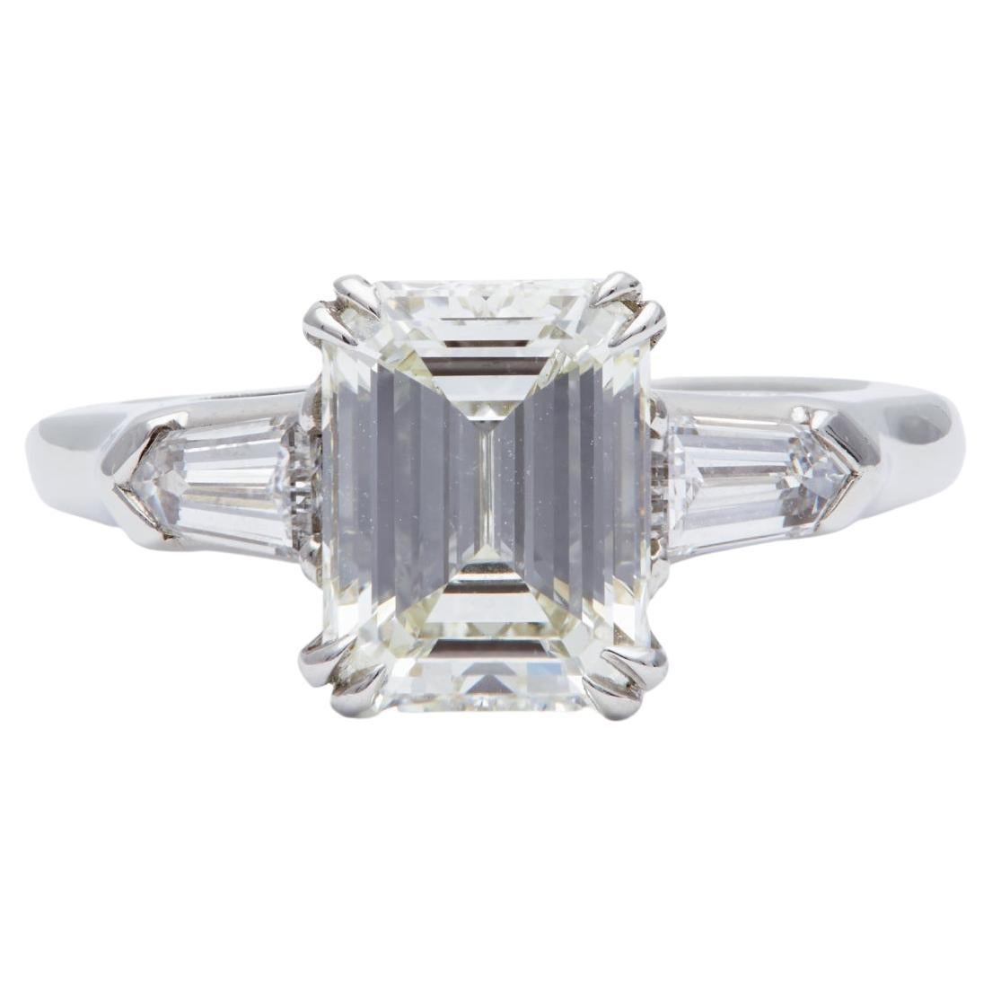 Midcentury GIA 2.07 Carats Emerald Cut Diamond Platinum Ring For Sale