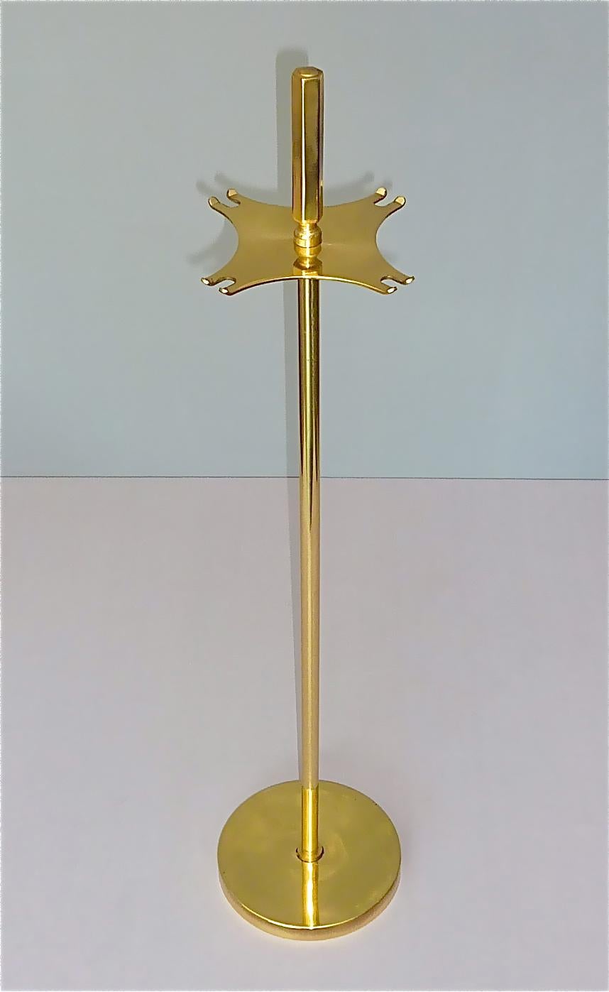 Midcentury Gilt Brass Fire Place Tool Set Stand French Bagues Jansen Style 1970 In Good Condition For Sale In Nierstein am Rhein, DE