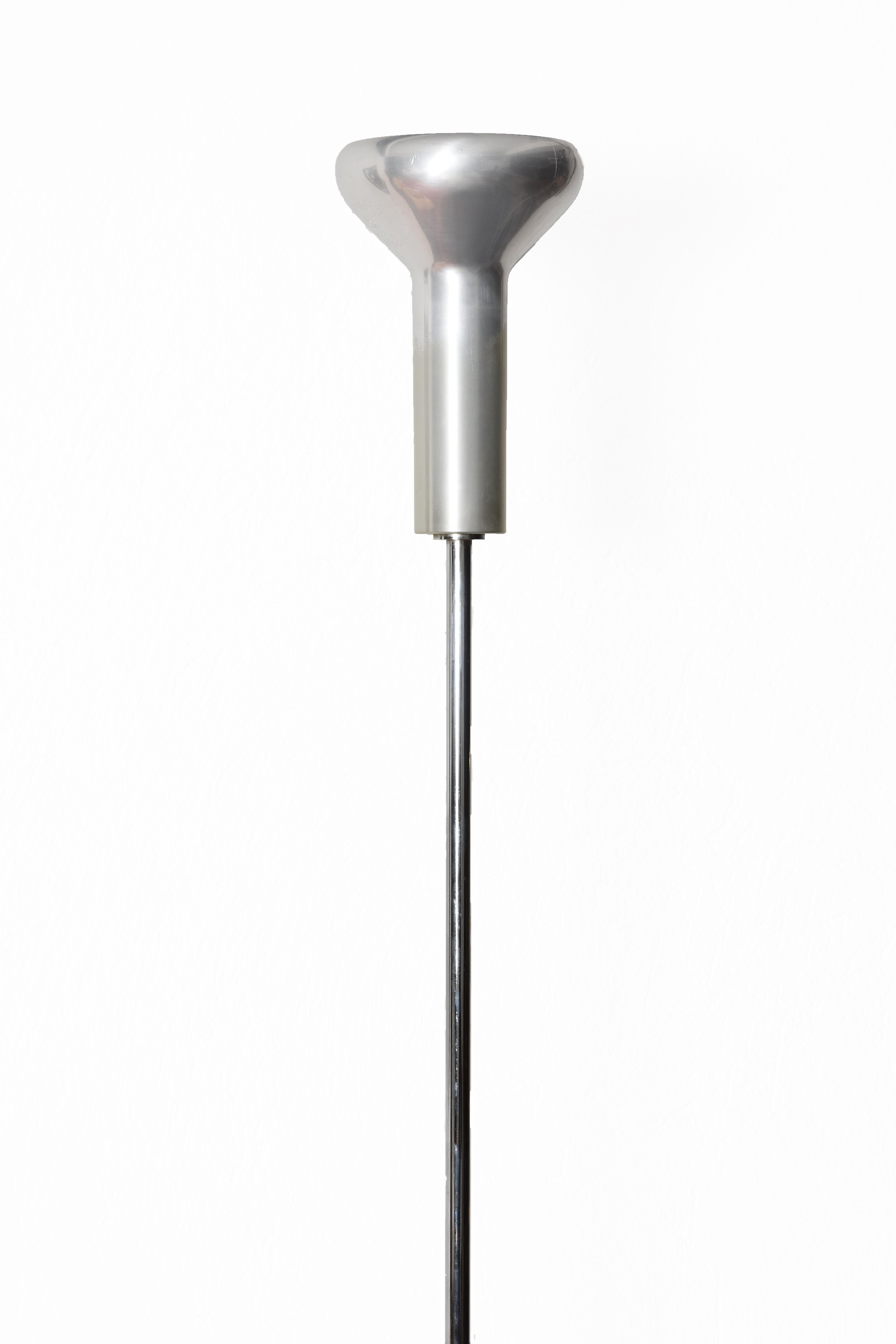 Midcentury Gino Sarfatti Chrome Aluminum Italian 1073 Floor Lamp, Arteluce 1950s 1
