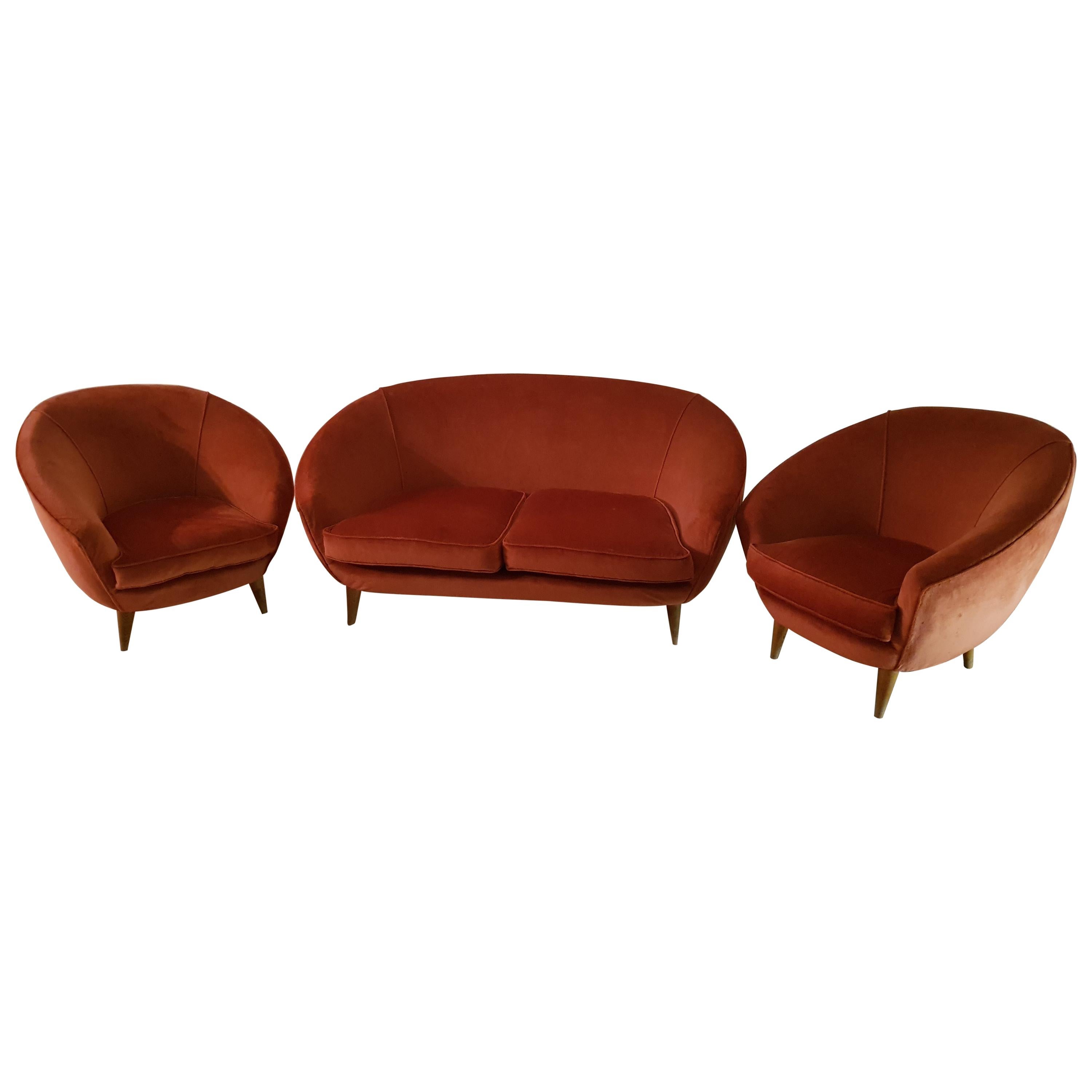 Midcentury Sofà In the Style of Giò Ponti, Coral Velvet Armchairs 1950 set of 3 