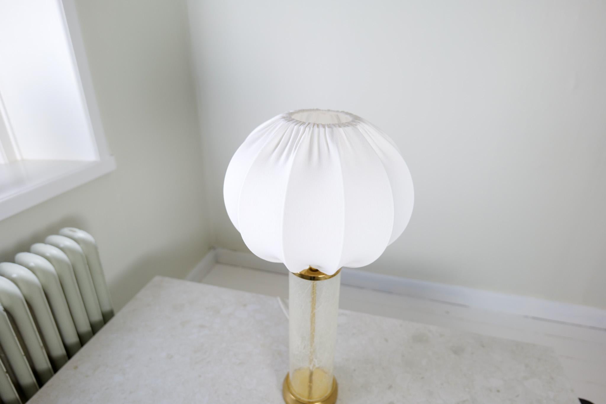 Midcentury Modern Glass and Brass Table Lamp Bergbom B-019 Sweden 1960s For Sale 4