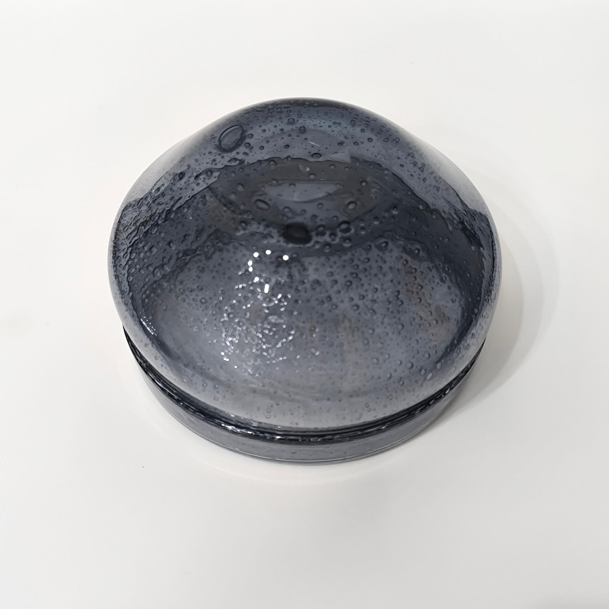 Bol en verre du milieu du siècle par Erik Höglund,  pour Boda Glassworks Suède, années 1960 en vente 2