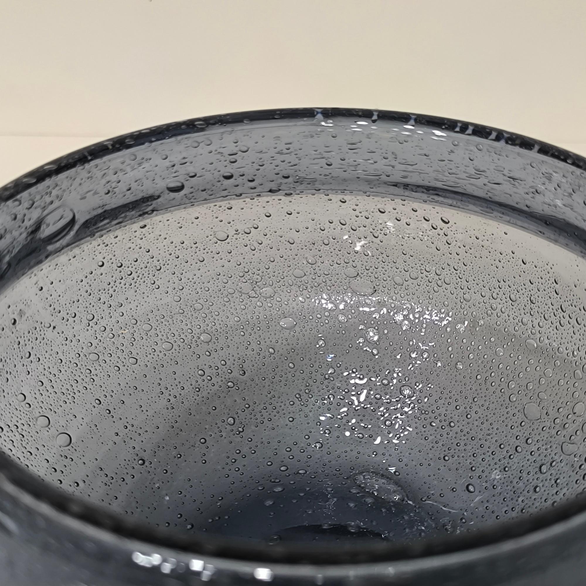 Verre d'art Bol en verre du milieu du siècle par Erik Höglund,  pour Boda Glassworks Suède, années 1960 en vente