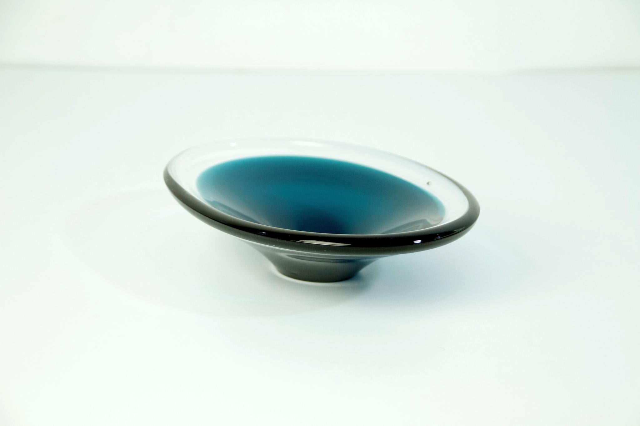 Art Glass Midcentury Glass Bowl 