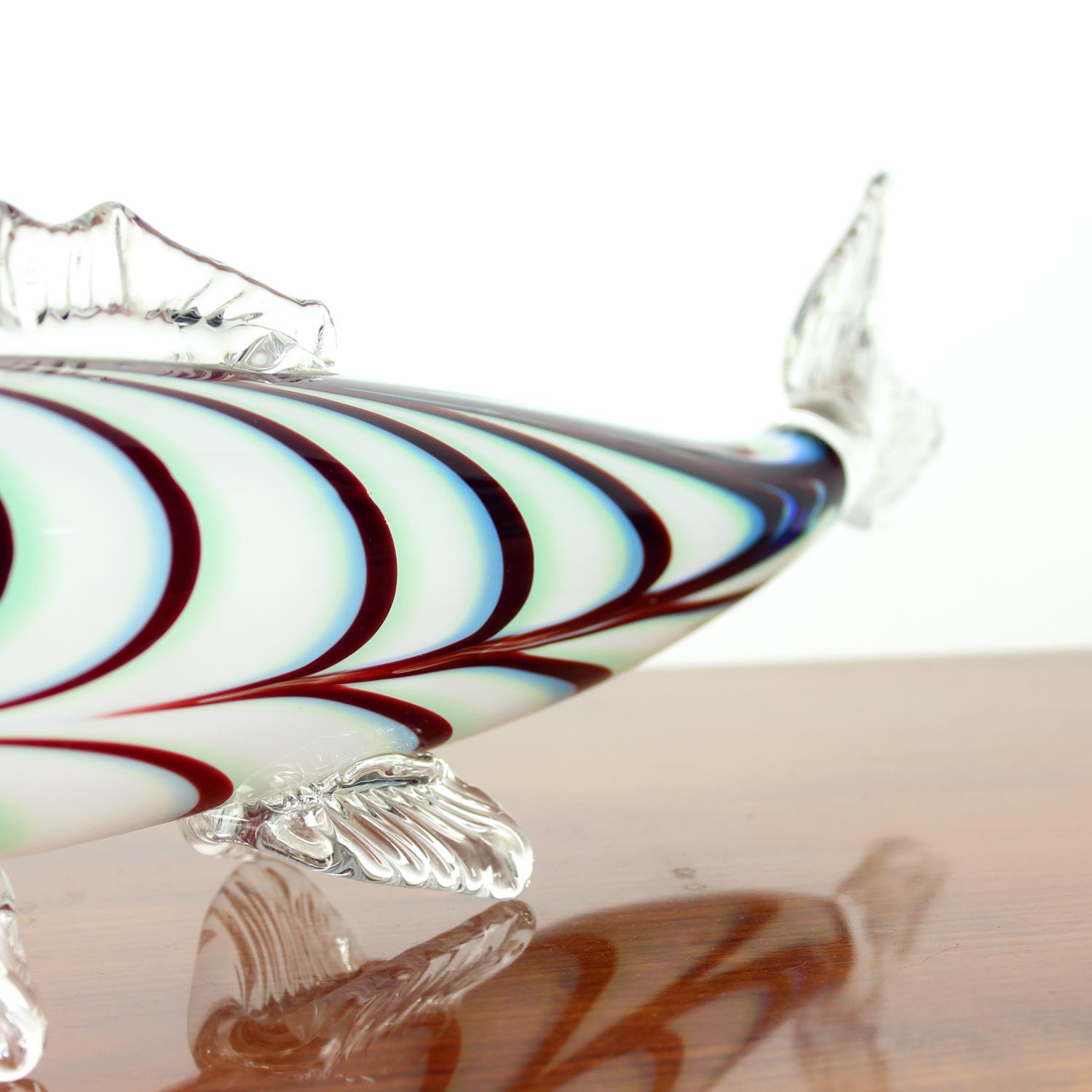 Milieu du XXe siècle Statue de poisson en verre du milieu du siècle, Tchécoslovaquie années 1960 en vente