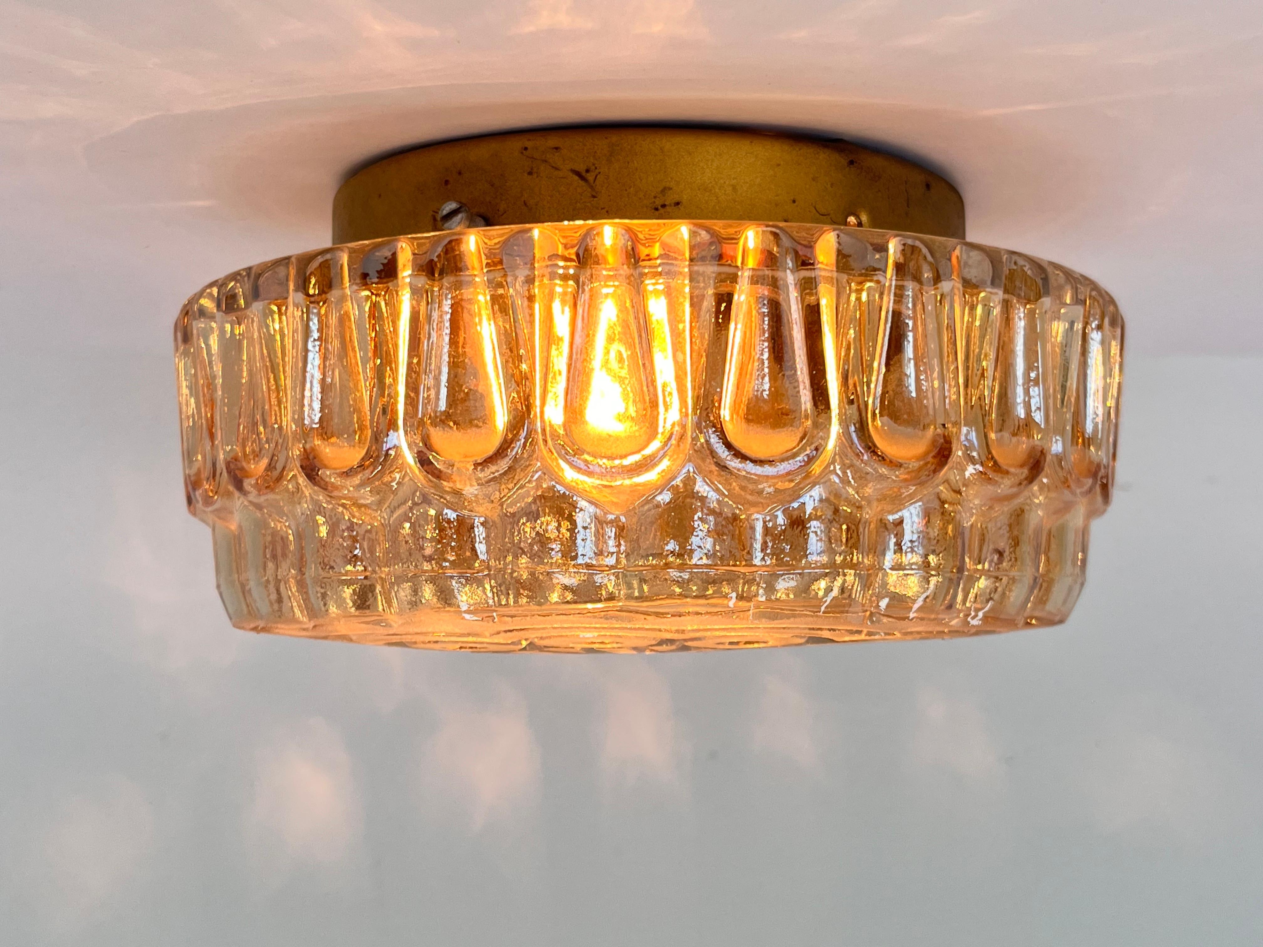Lámpara empotrada, de techo o de pared, de cristal de mediados de siglo, Alemania, años 70 Moderno de mediados de siglo en venta