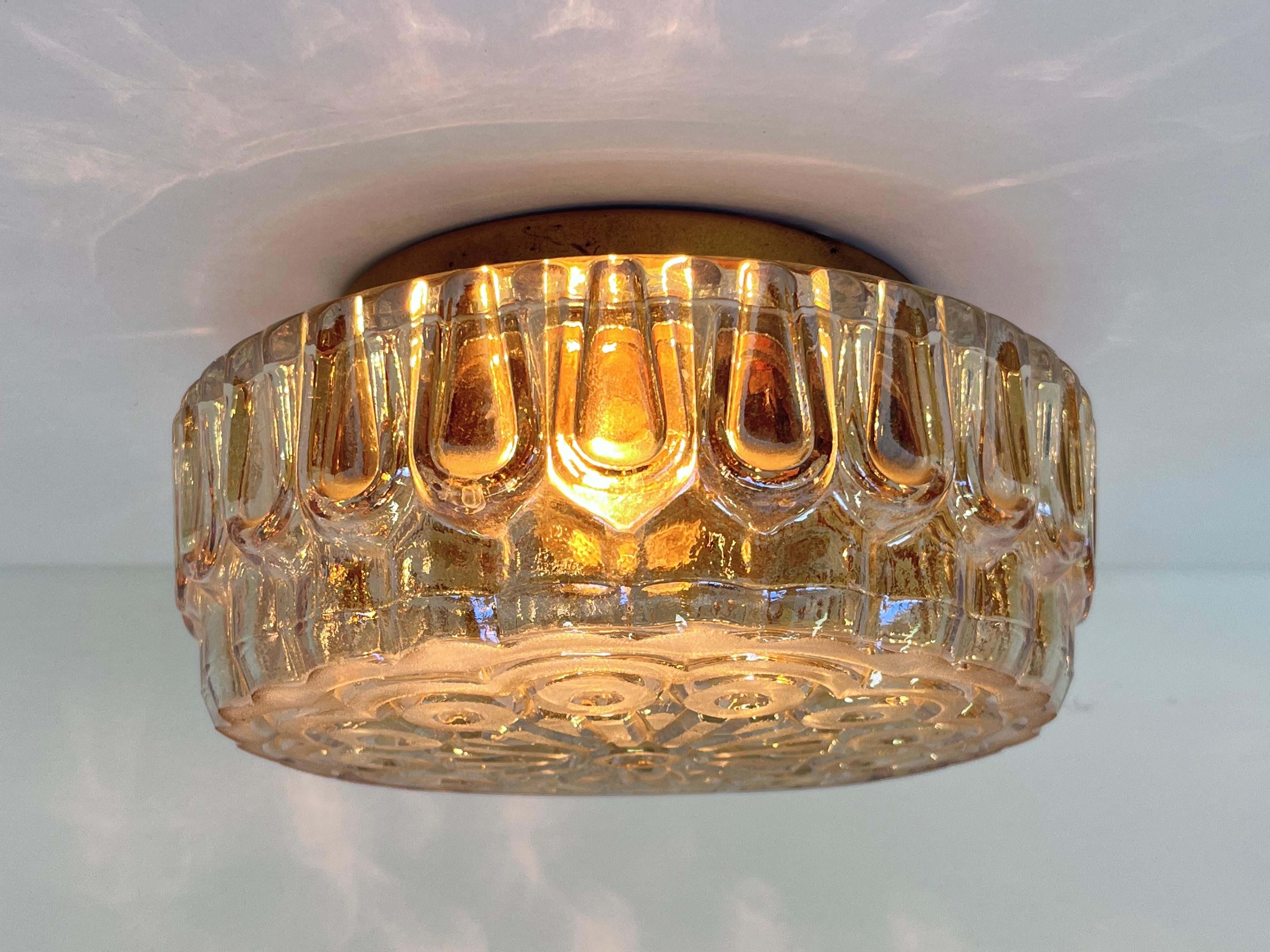 Lámpara empotrada, de techo o de pared, de cristal de mediados de siglo, Alemania, años 70 Alemán en venta