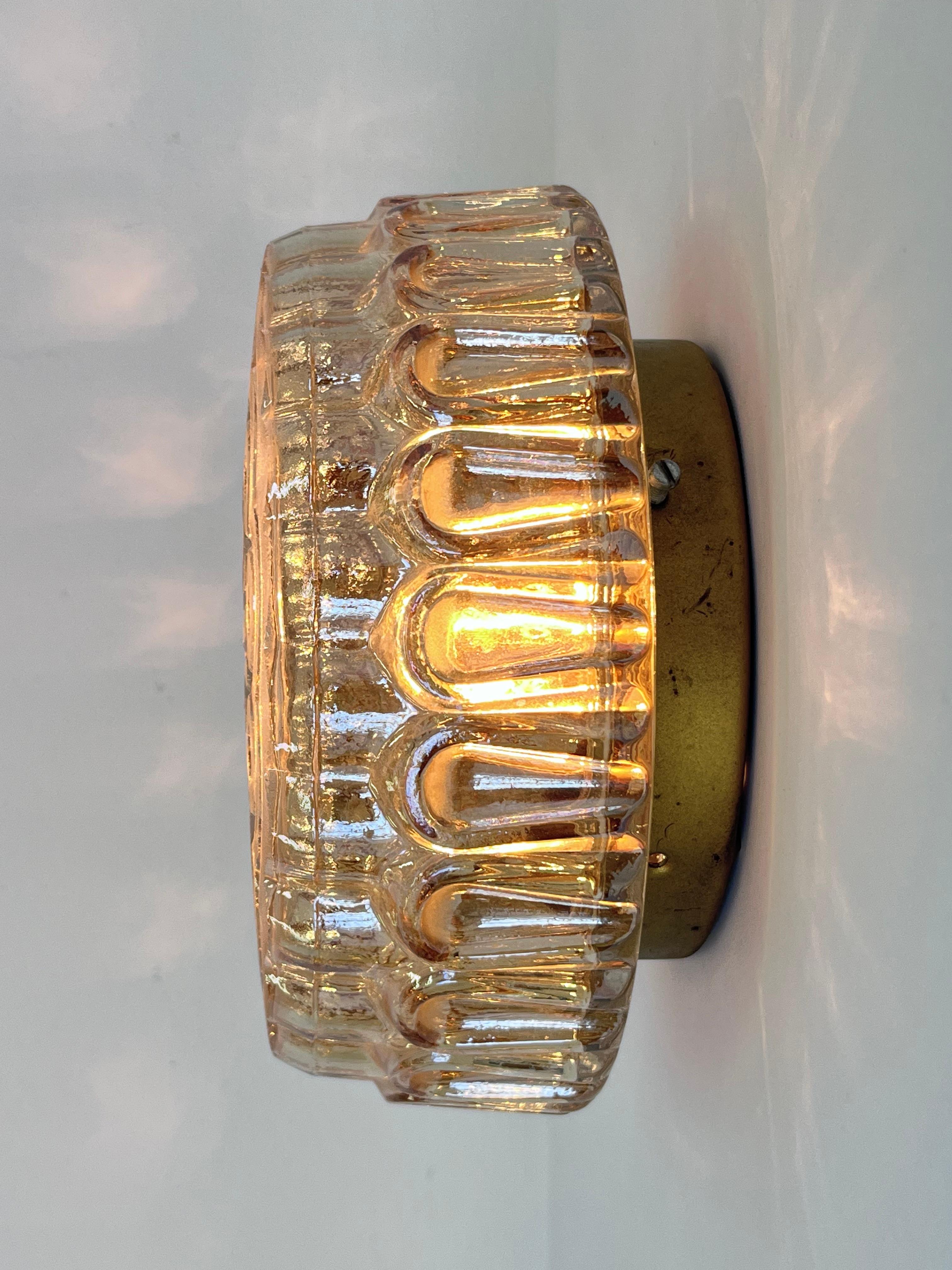 Lámpara empotrada, de techo o de pared, de cristal de mediados de siglo, Alemania, años 70 en Bueno estado para la venta en Praha, CZ