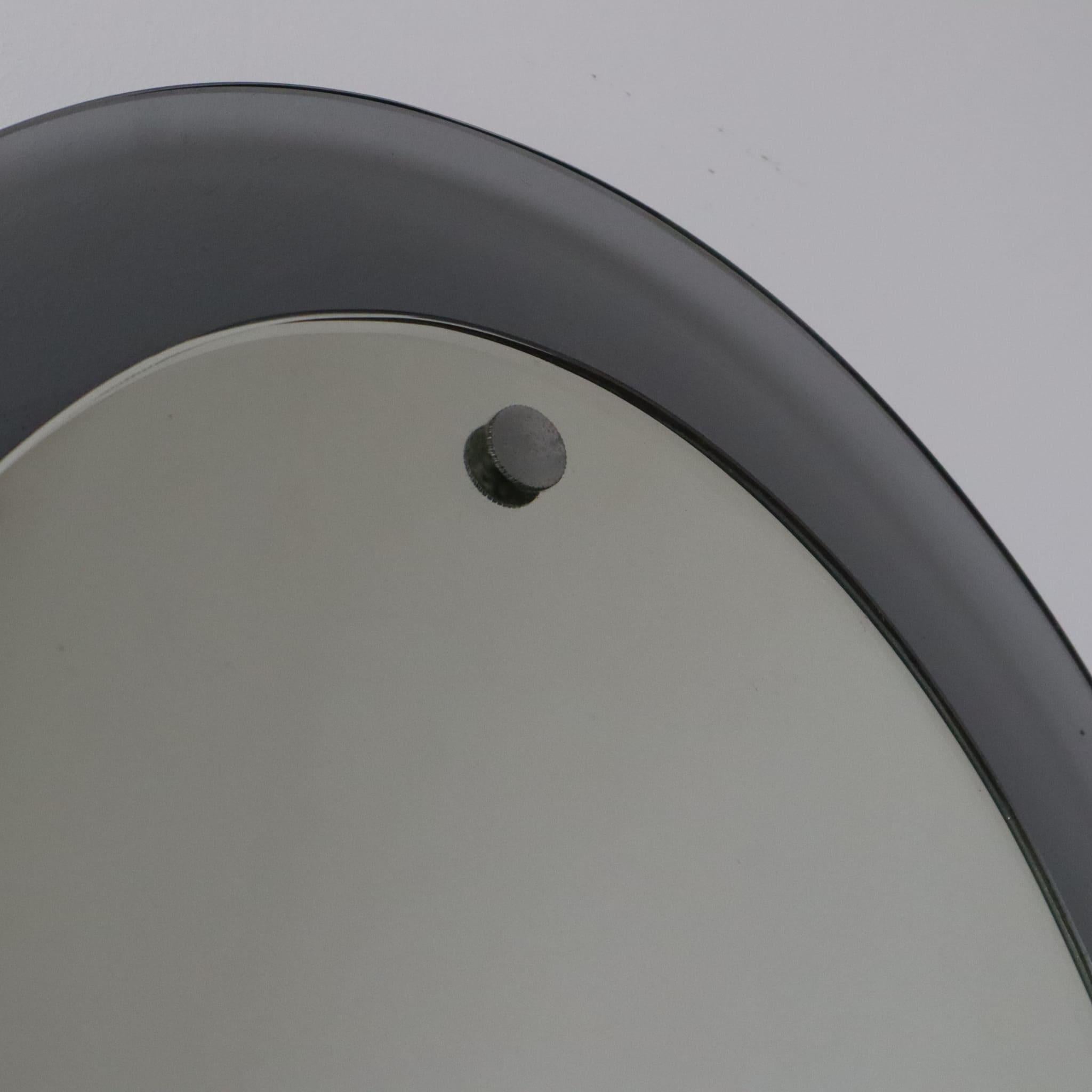 Miroir mural ovale du milieu du siècle dernier attribué à Cristal Art, Italie, années 1960 en vente 1