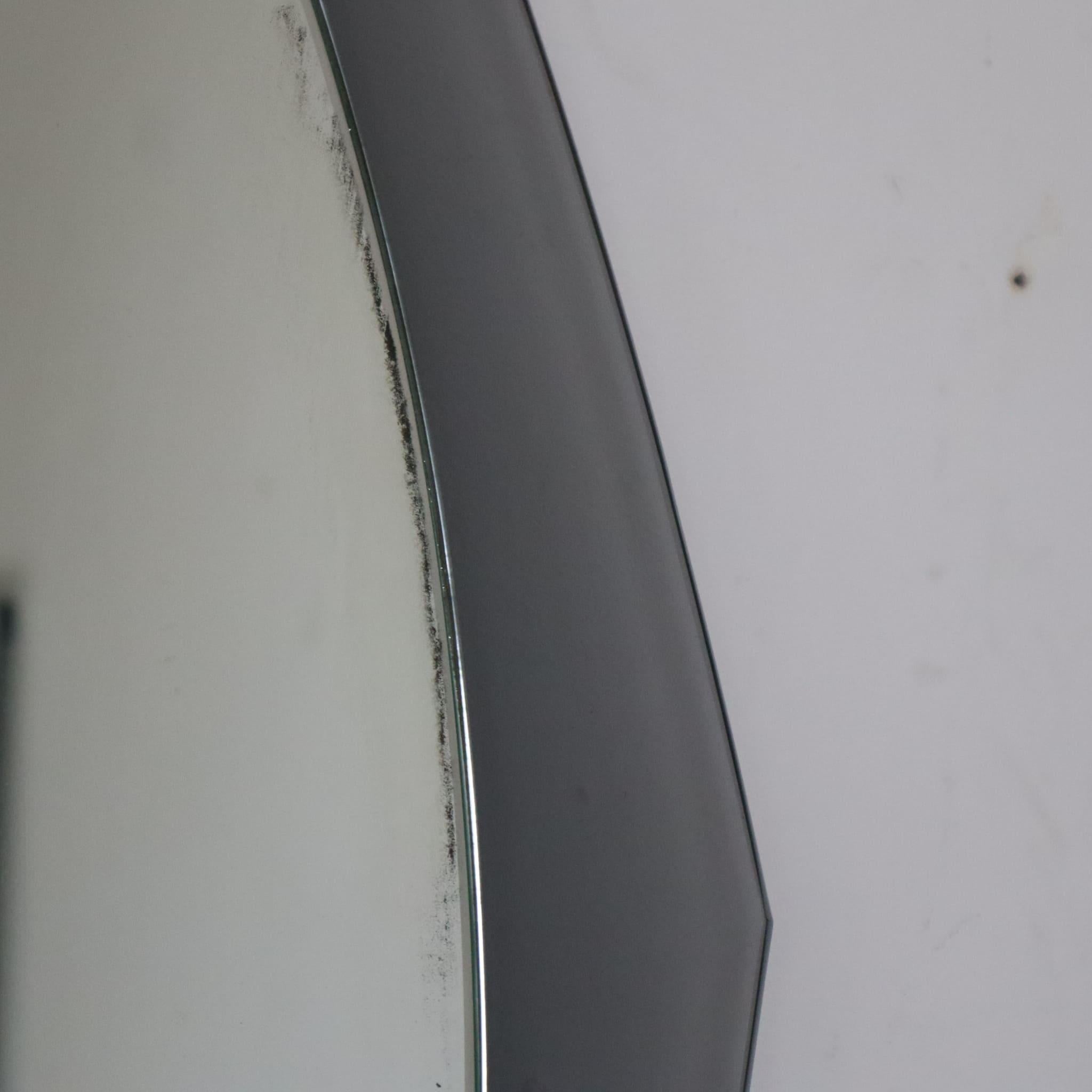 Miroir mural ovale du milieu du siècle dernier attribué à Cristal Art, Italie, années 1960 en vente 2