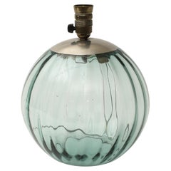 Lampada da tavolo a globo in vetro del Medioevo alla maniera di Venini, c.C. 1950