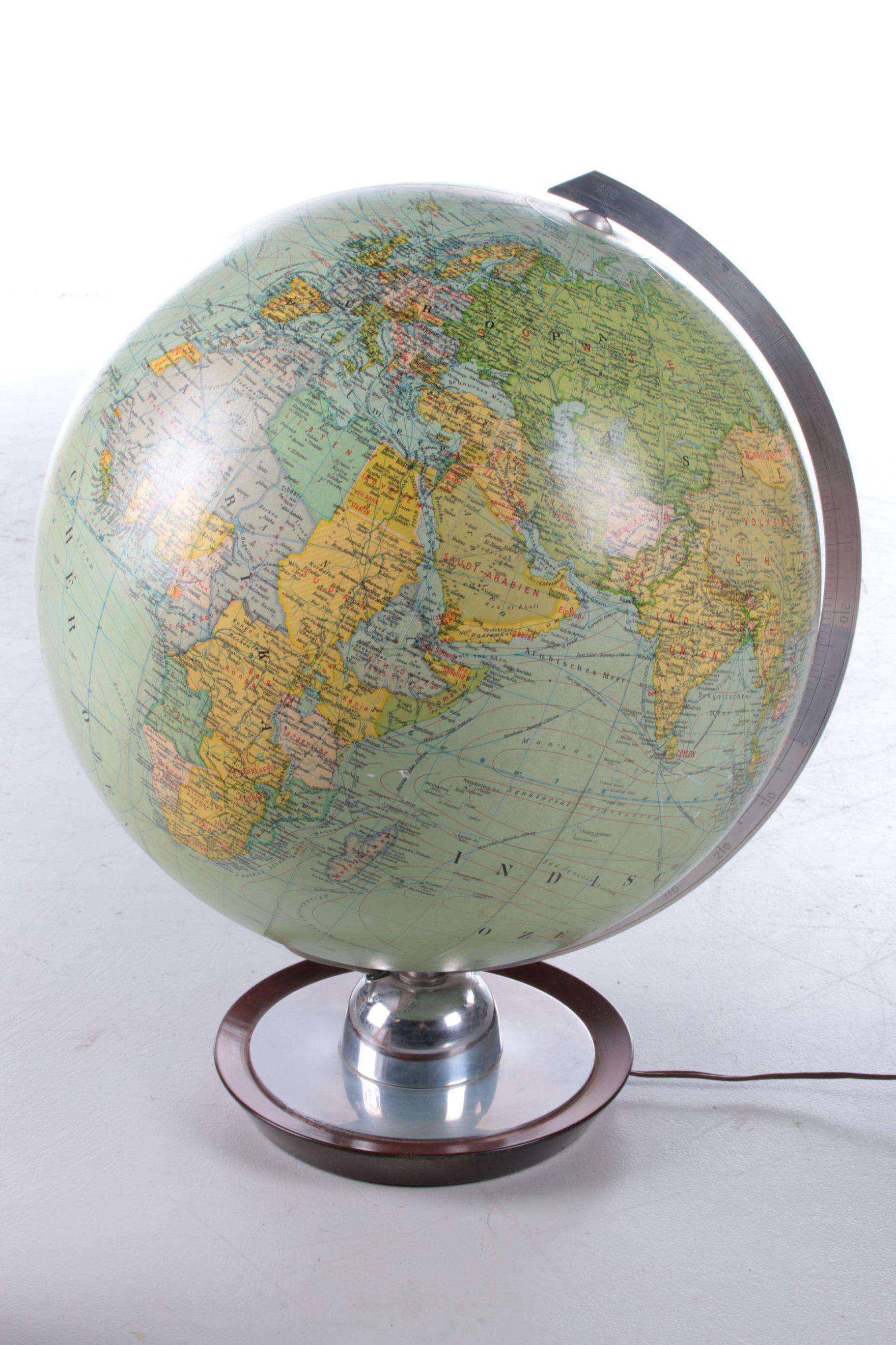 Midcentury Glass Globe with Light by Jro Verlag Munchen, Germany 9