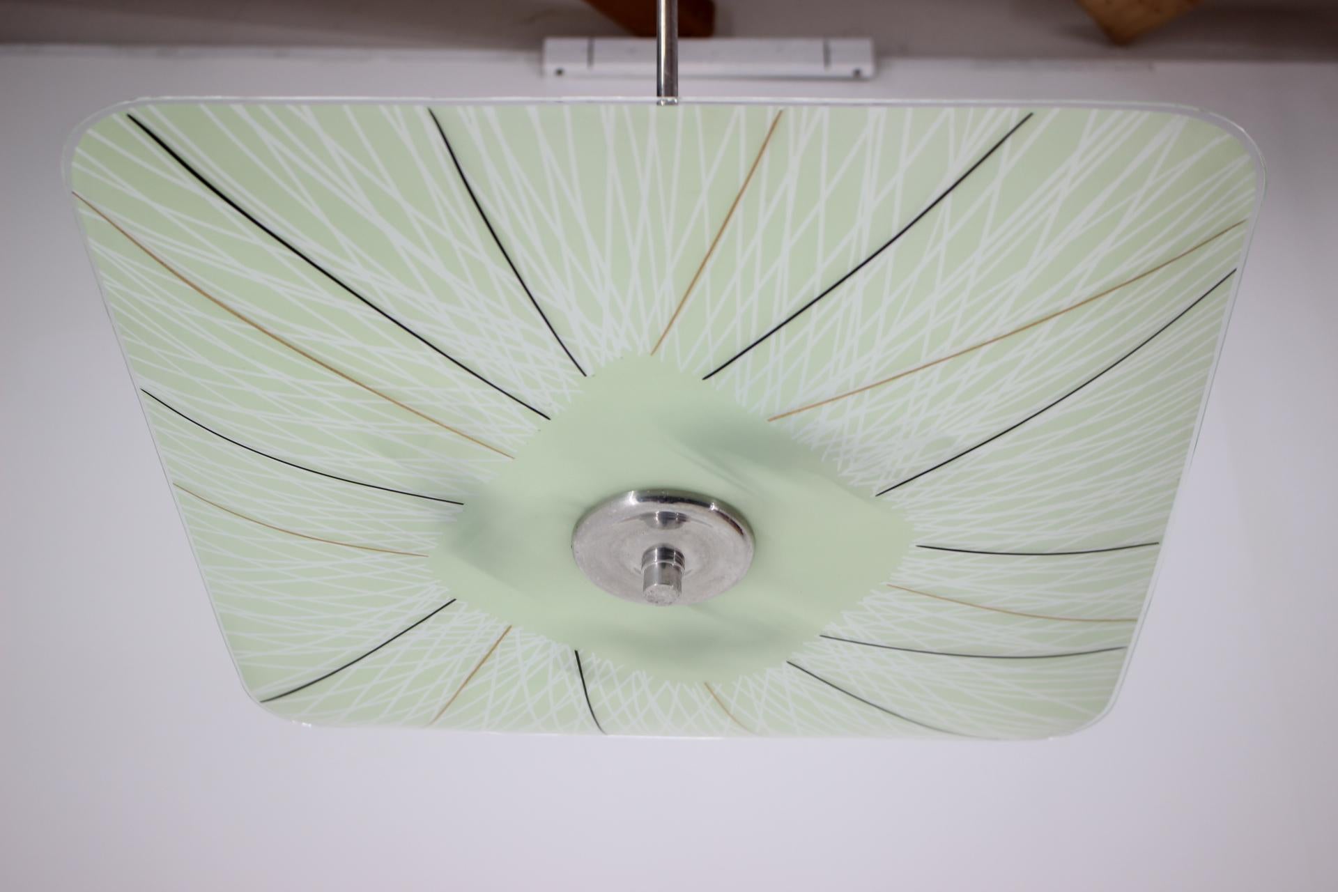 Mid-Century Modern Pendentif en verre du milieu du siècle / Napako, années 1960 en vente
