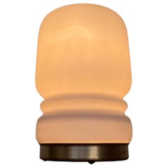 Lámpara de sobremesa de cristal de mediados de siglo para Valasske Mezirici, Checoslovaquia, 1970