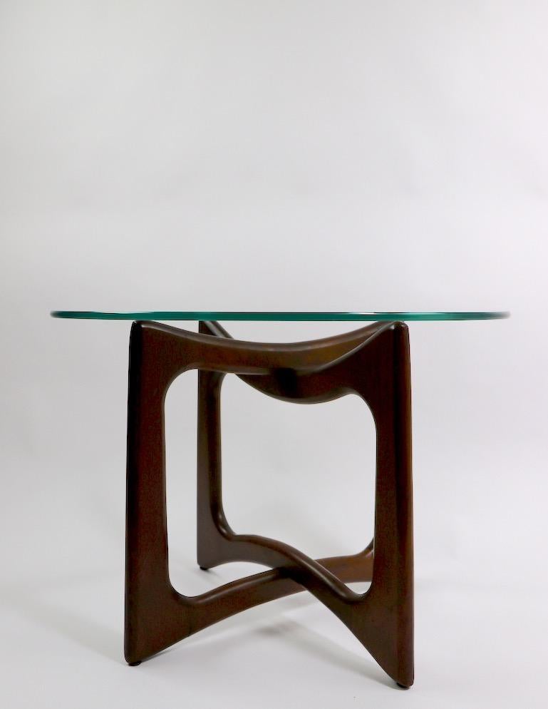 Mid Century Glass Top End Table with Sculpted Wood Base by Pearsall In Good Condition In New York, NY