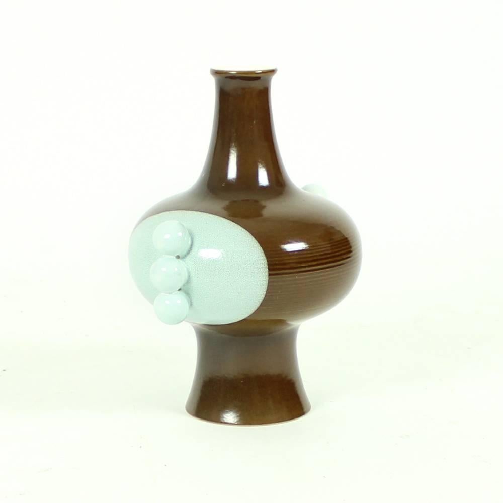 Midcentury Glazed Porcelain Vase by Kravsko, Czechoslovakia, circa 1960 In Good Condition For Sale In Zohor, SK