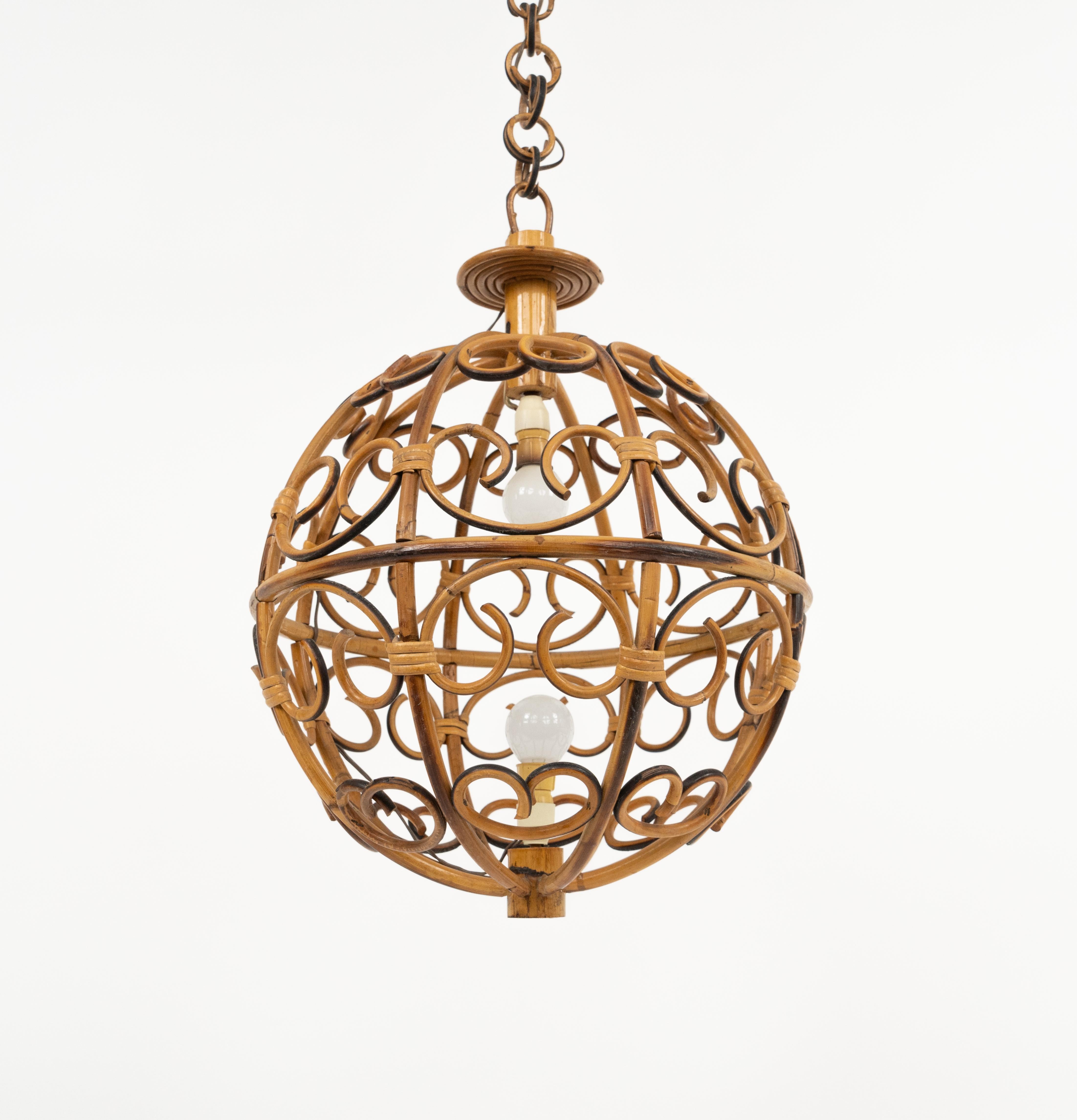 Hand-Crafted Midcentury Globe Chandelier in Rattan and Bamboo, Italy 1960s For Sale