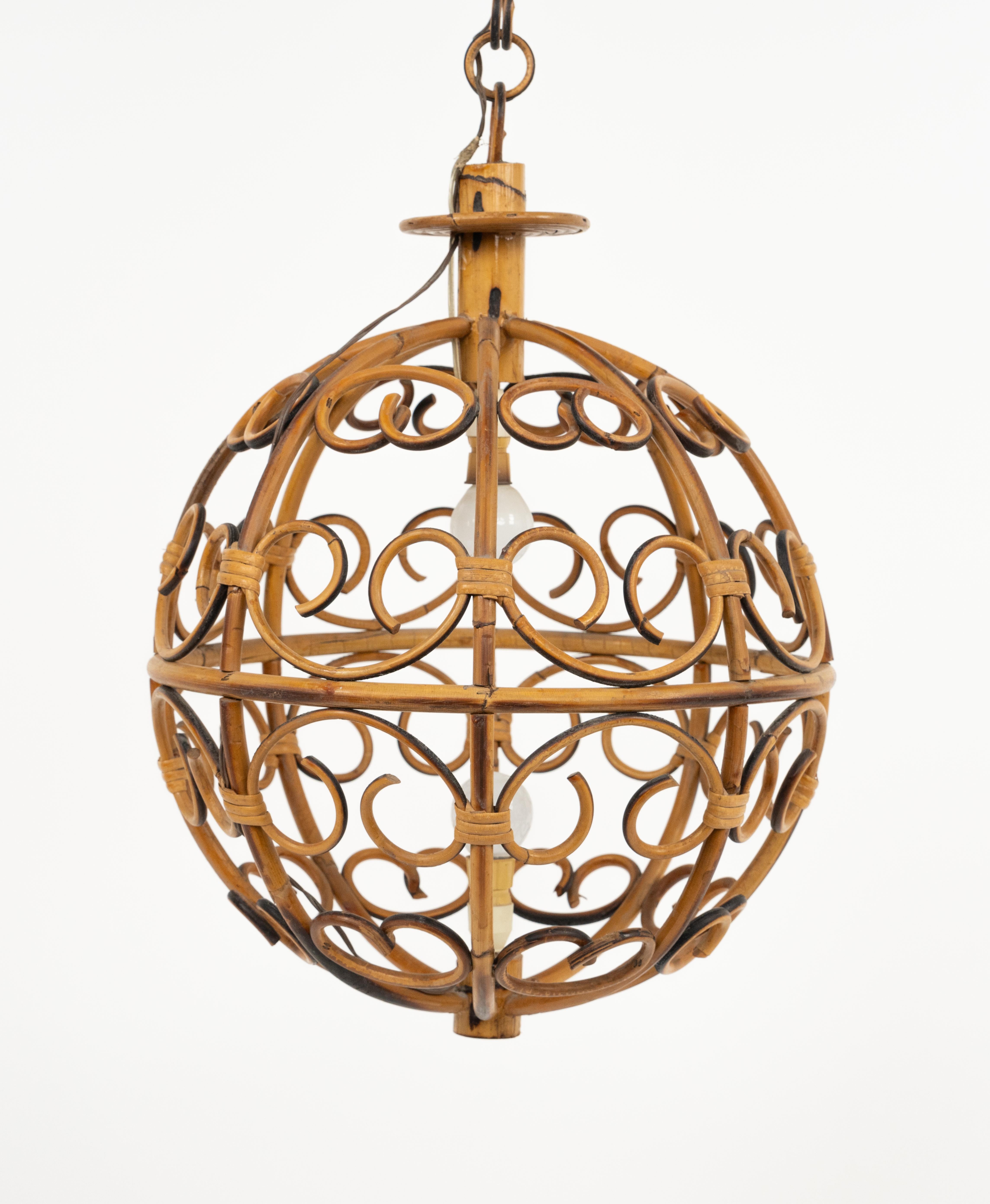 Midcentury Globe Chandelier in Rattan and Bamboo, Italy 1960s For Sale 1