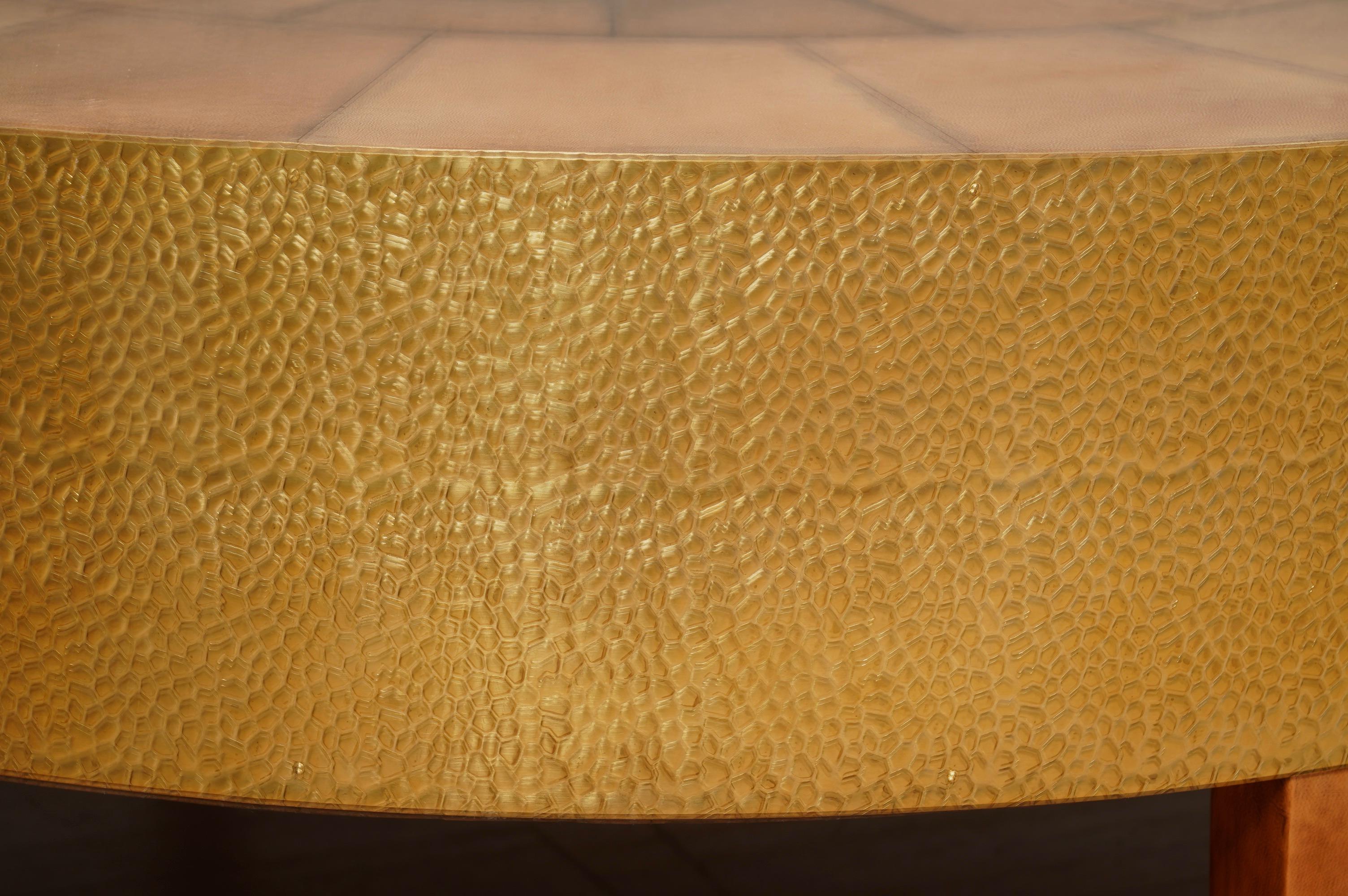 MidCentury GoatSkin and Brass Sofà Table, 1970 For Sale 4