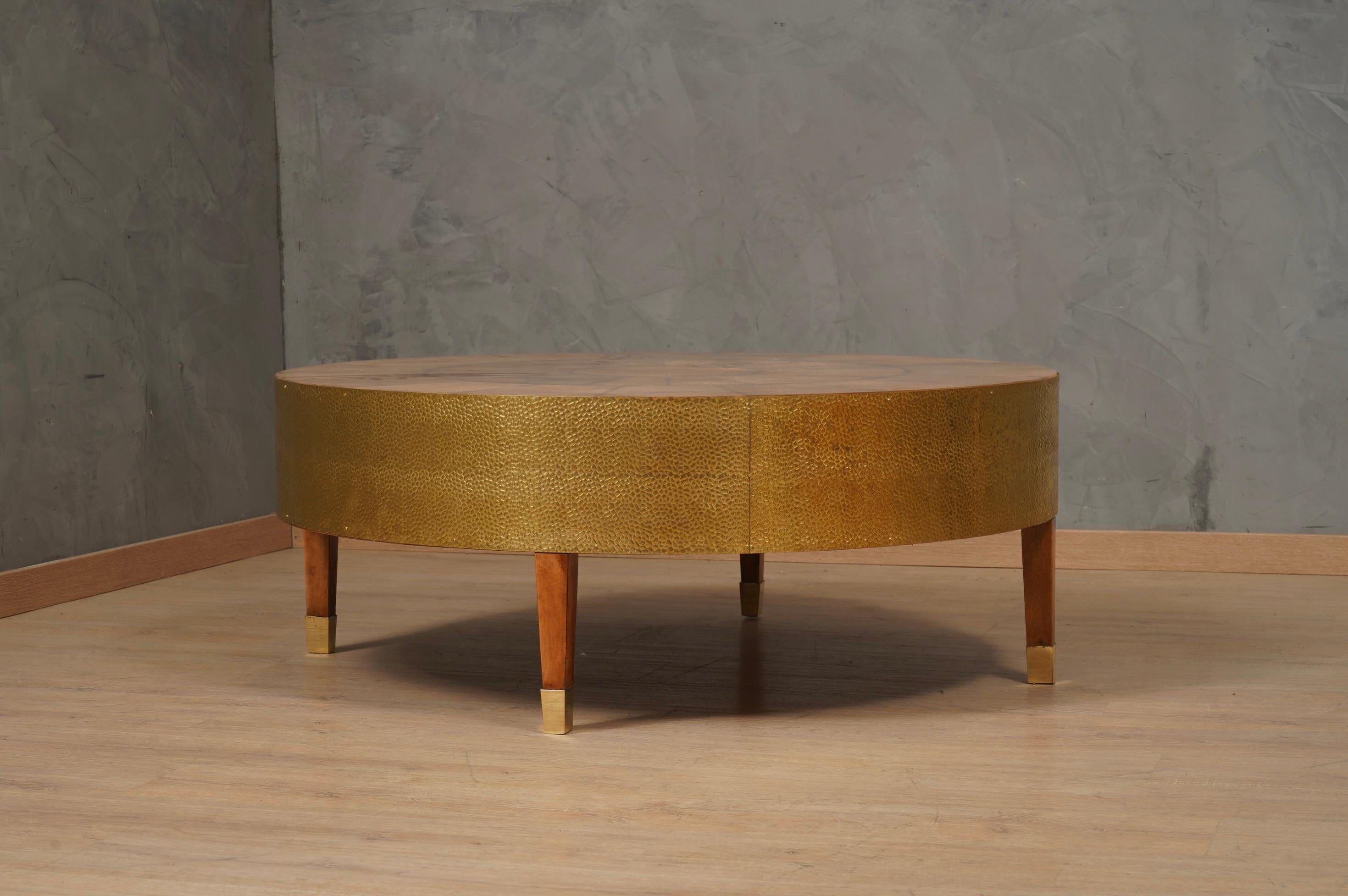 Late 20th Century MidCentury GoatSkin and Brass Sofà Table, 1970 For Sale
