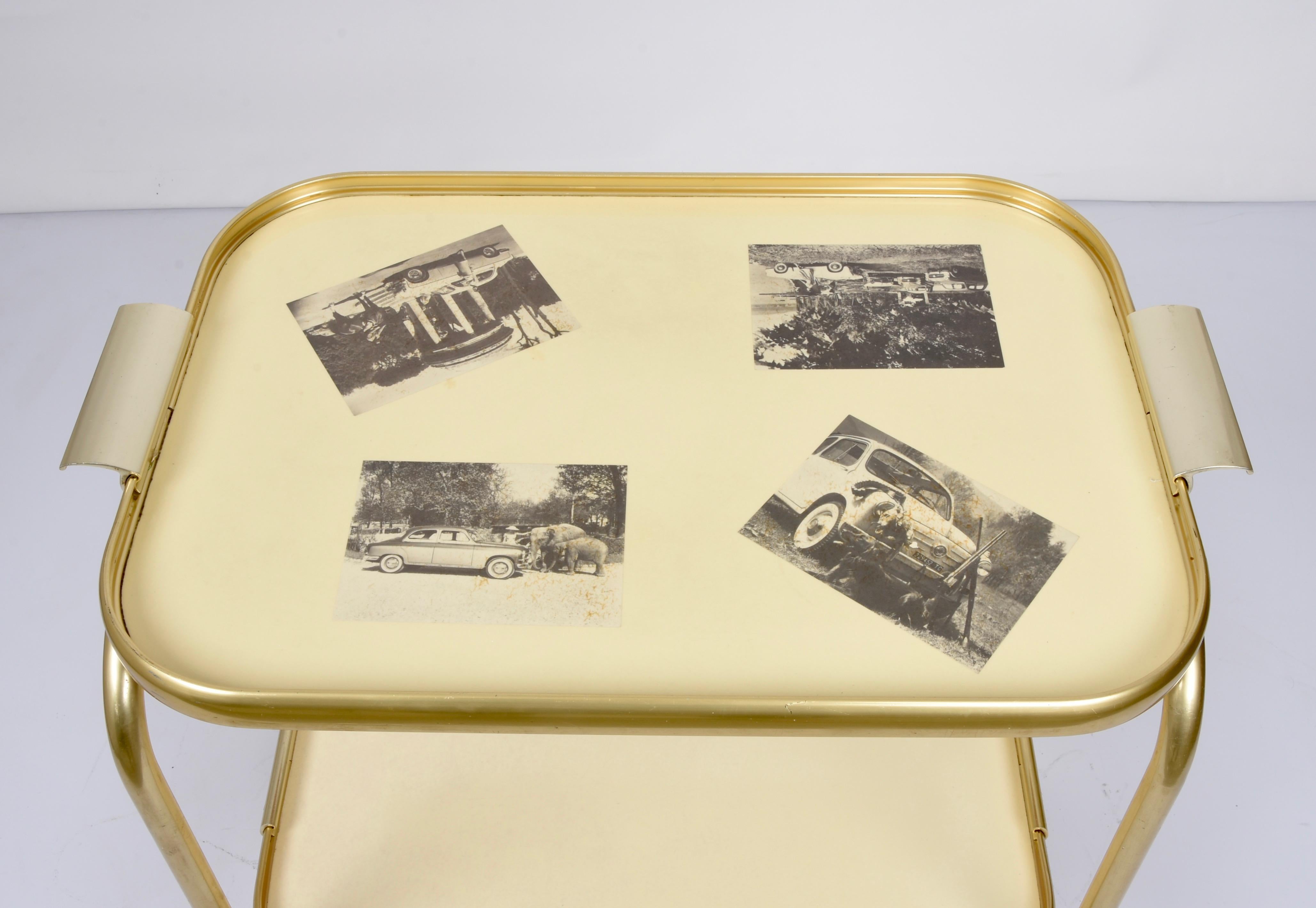 Carrito de bar italiano de aluminio dorado y fórmica de mediados de siglo con cuadros, años 50 en venta 2