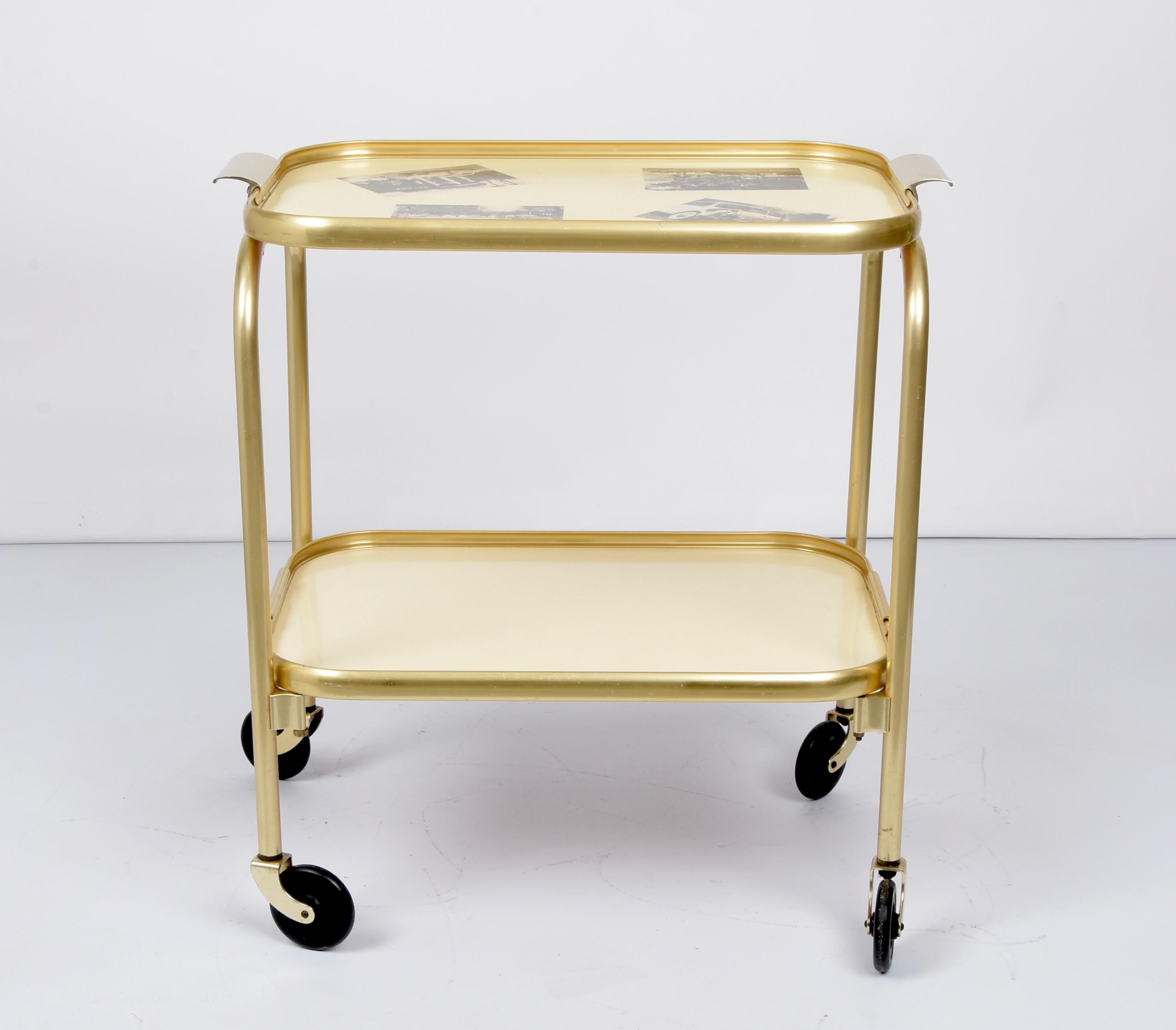 Mid-Century Golden Aluminum and Formica Italian Bar Cart with Pictures, 1950s In Good Condition For Sale In Roma, IT