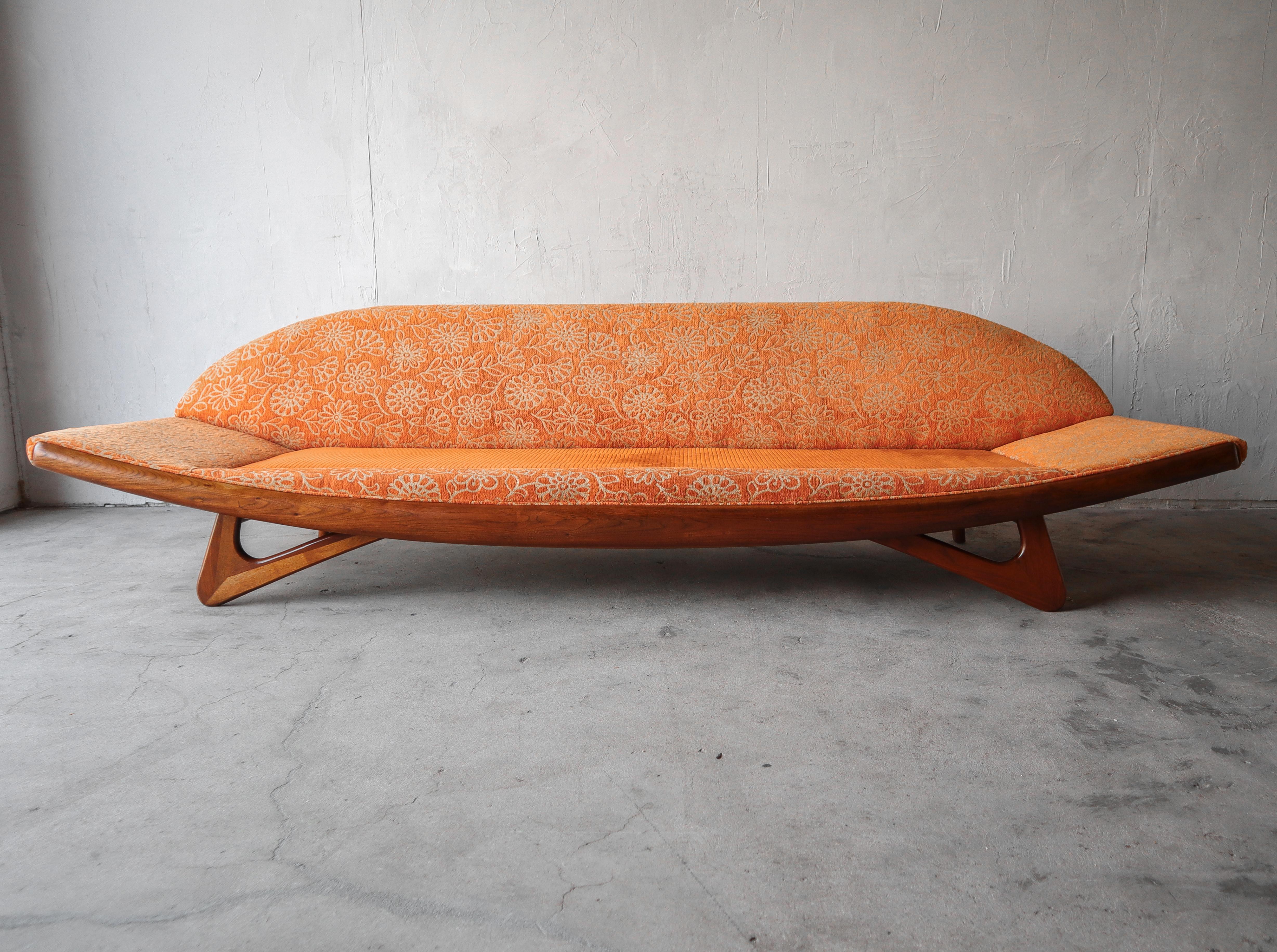 Midcentury Gondola Sofa by Adrian Pearsall In Good Condition In Las Vegas, NV