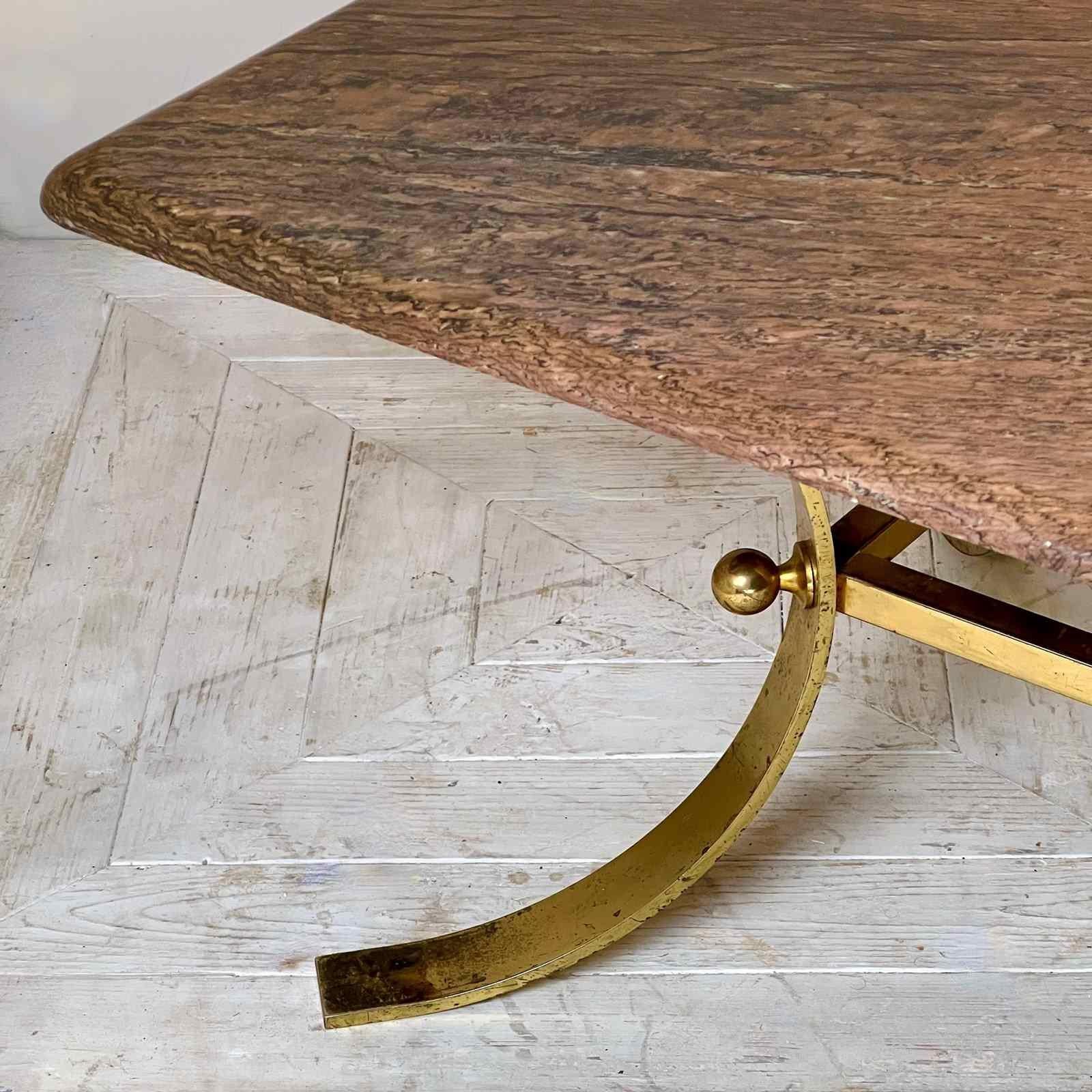 Table basse à plateau en granit du milieu du siècle en vente 1